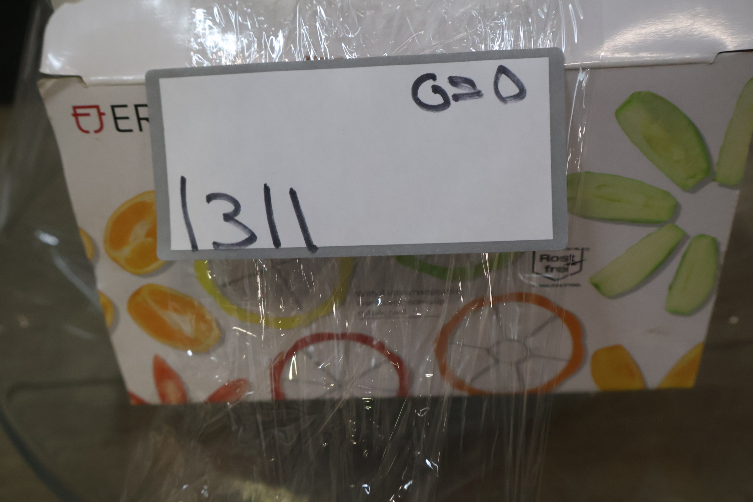 Ernesto Fruit & Vegetable Cutter met een glazen schaal' – foto 17 – kavel bij GSD Auctions, Zoeterwoude