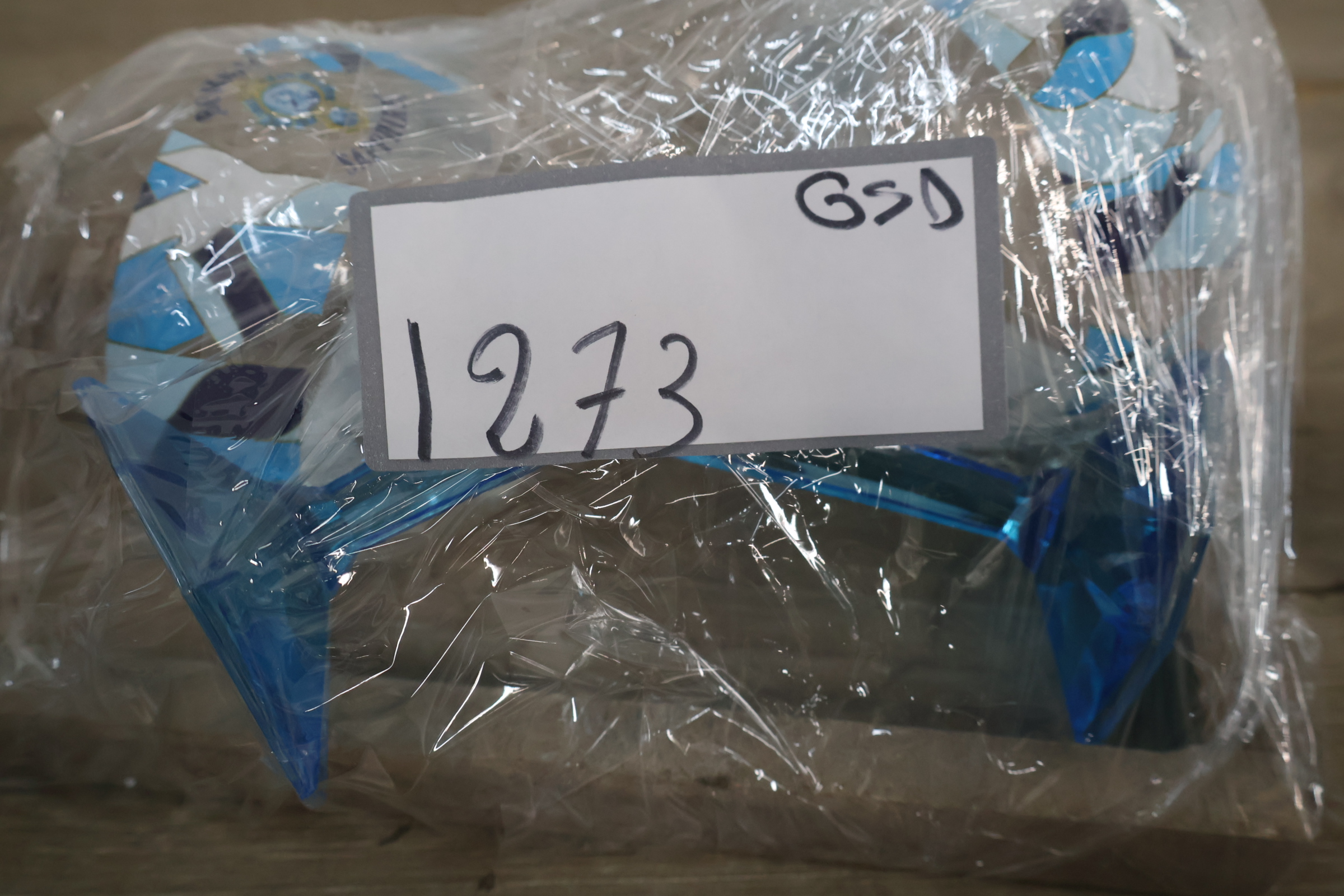 Set van 2 Bombay Sapphire glazen' – foto 15 – kavel bij GSD Auctions, Zoeterwoude