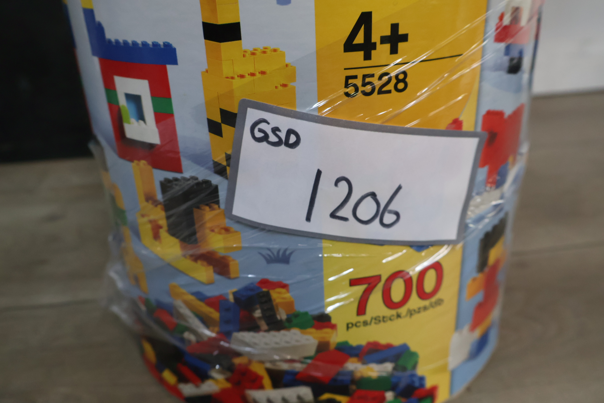 Set van vijf glazen vazen' – foto 21 – kavel bij GSD Auctions, Zoeterwoude