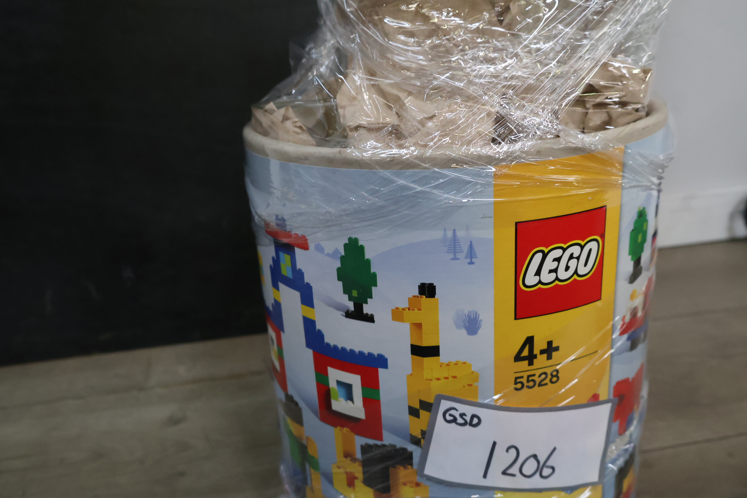 Set van vijf glazen vazen' – foto 22 – kavel bij GSD Auctions, Zoeterwoude