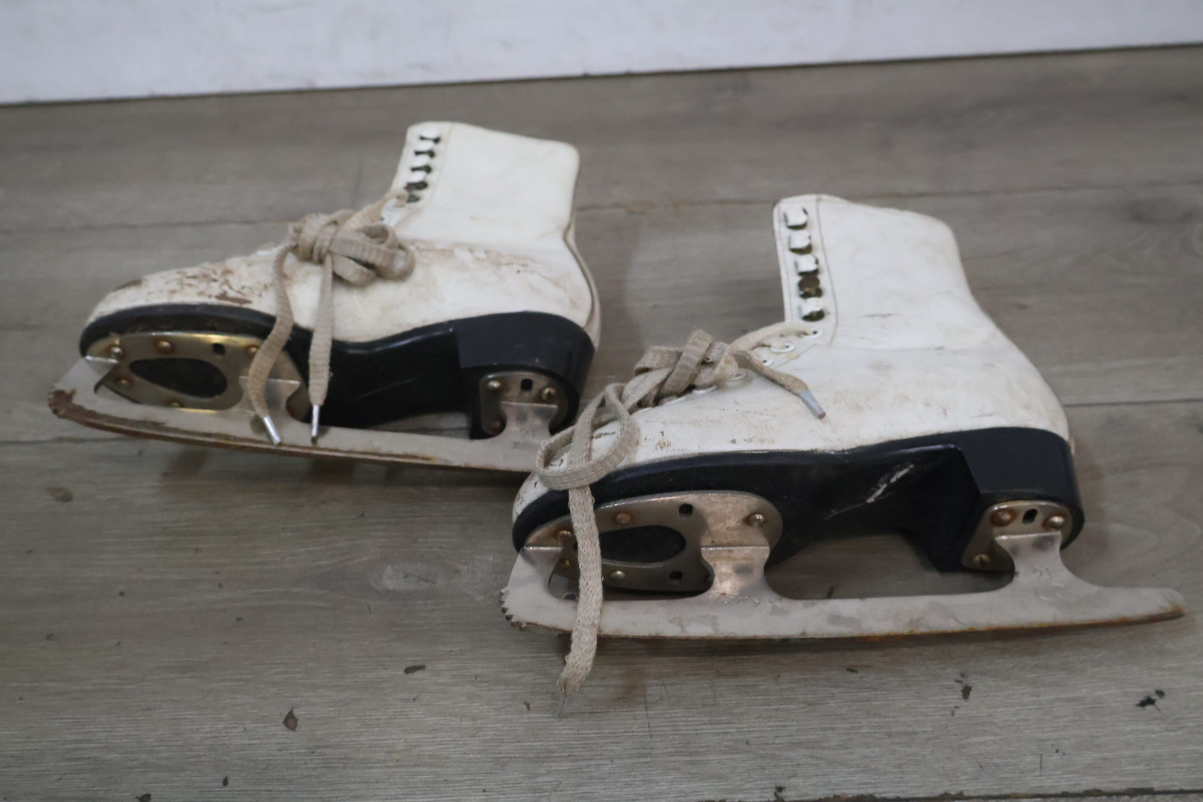 Kunstschaatsen Maat 31' – foto 4 – kavel bij GSD Auctions, Zoeterwoude
