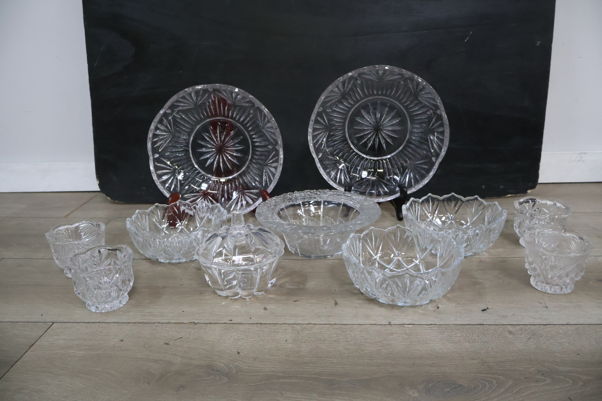 Set geslepen kristallen sierkommen en schalen' – foto 5 – kavel bij GSD Auctions, Zoeterwoude