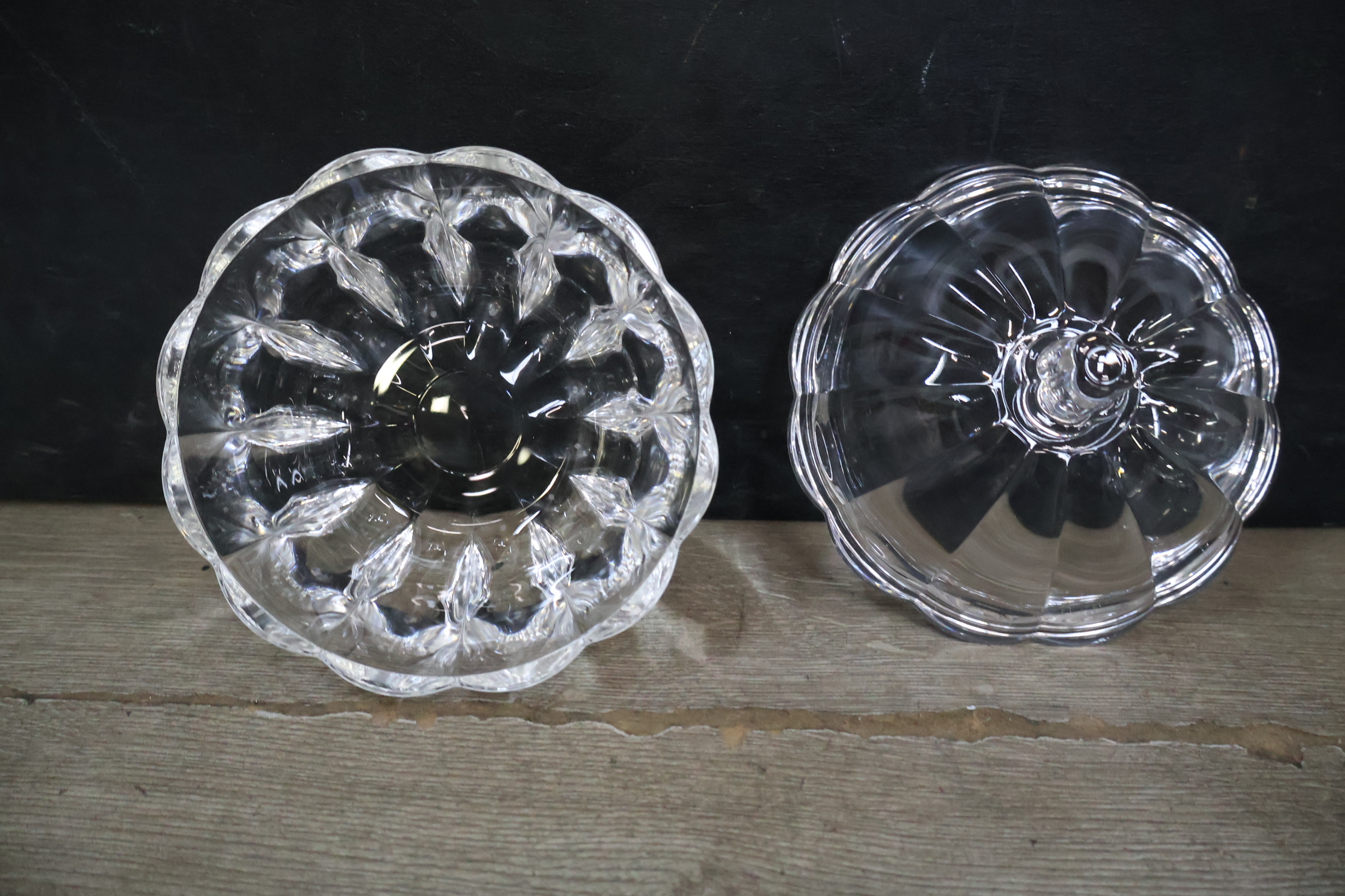 Set geslepen kristallen sierkommen en schalen' – foto 17 – kavel bij GSD Auctions, Zoeterwoude