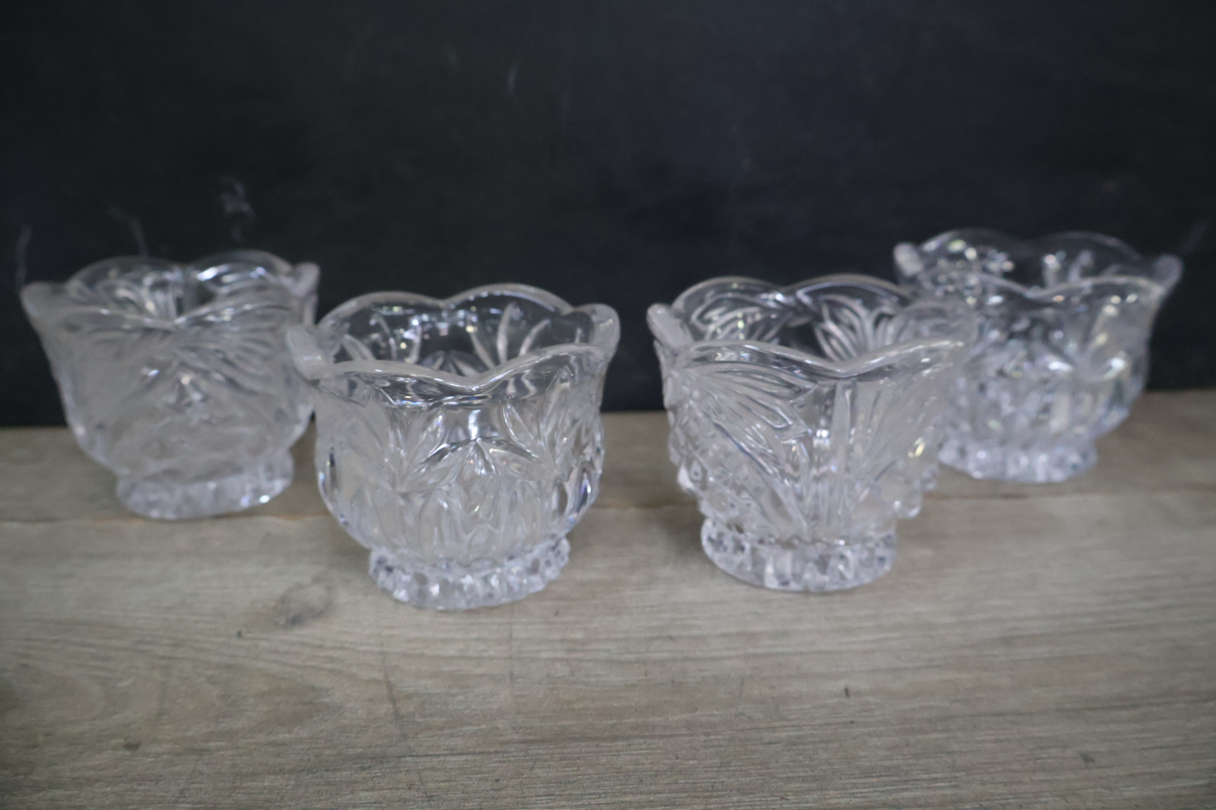 Set geslepen kristallen sierkommen en schalen' – foto 18 – kavel bij GSD Auctions, Zoeterwoude