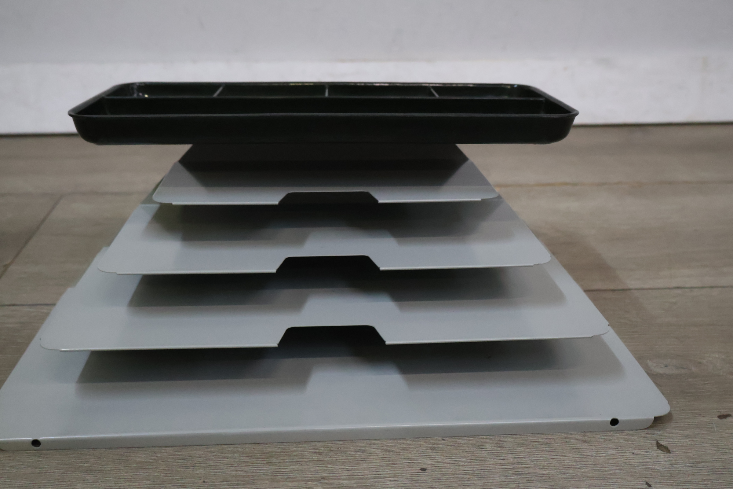 Metalen organizer' – foto 4 – kavel bij GSD Auctions, Zoeterwoude