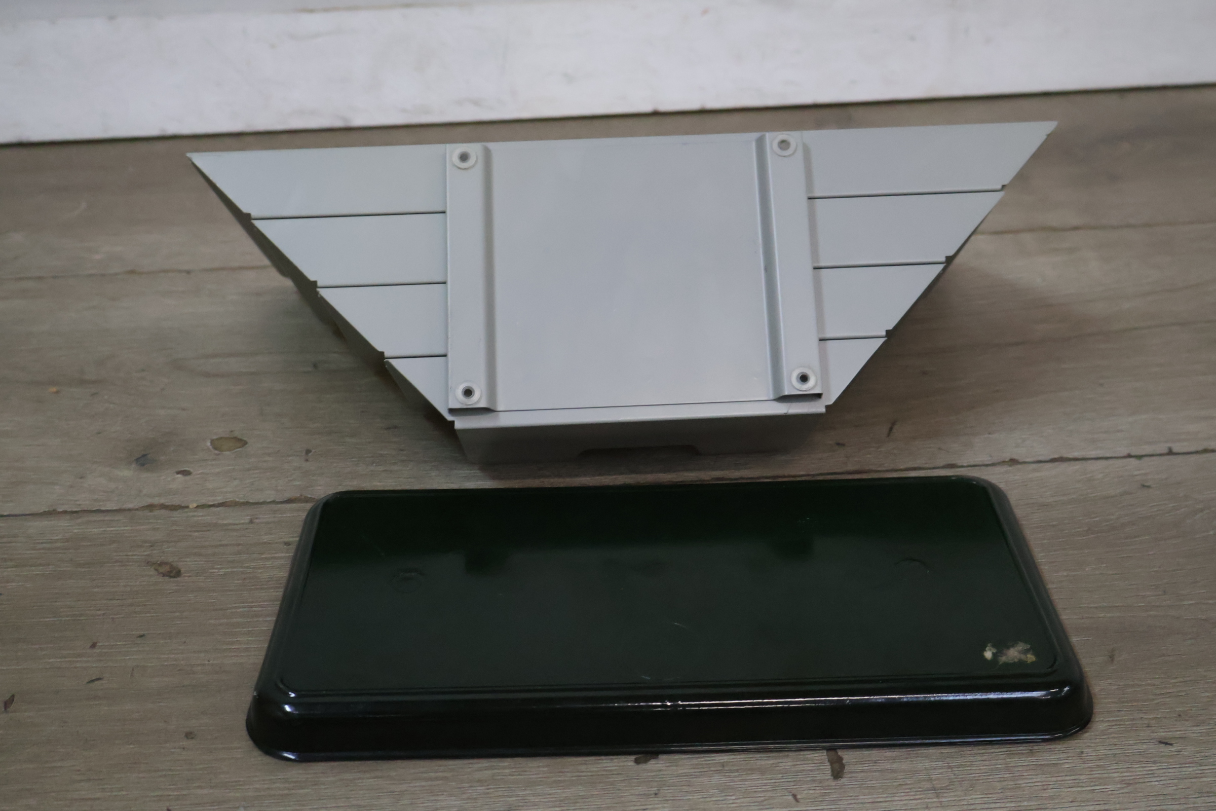 Metalen organizer' – foto 10 – kavel bij GSD Auctions, Zoeterwoude