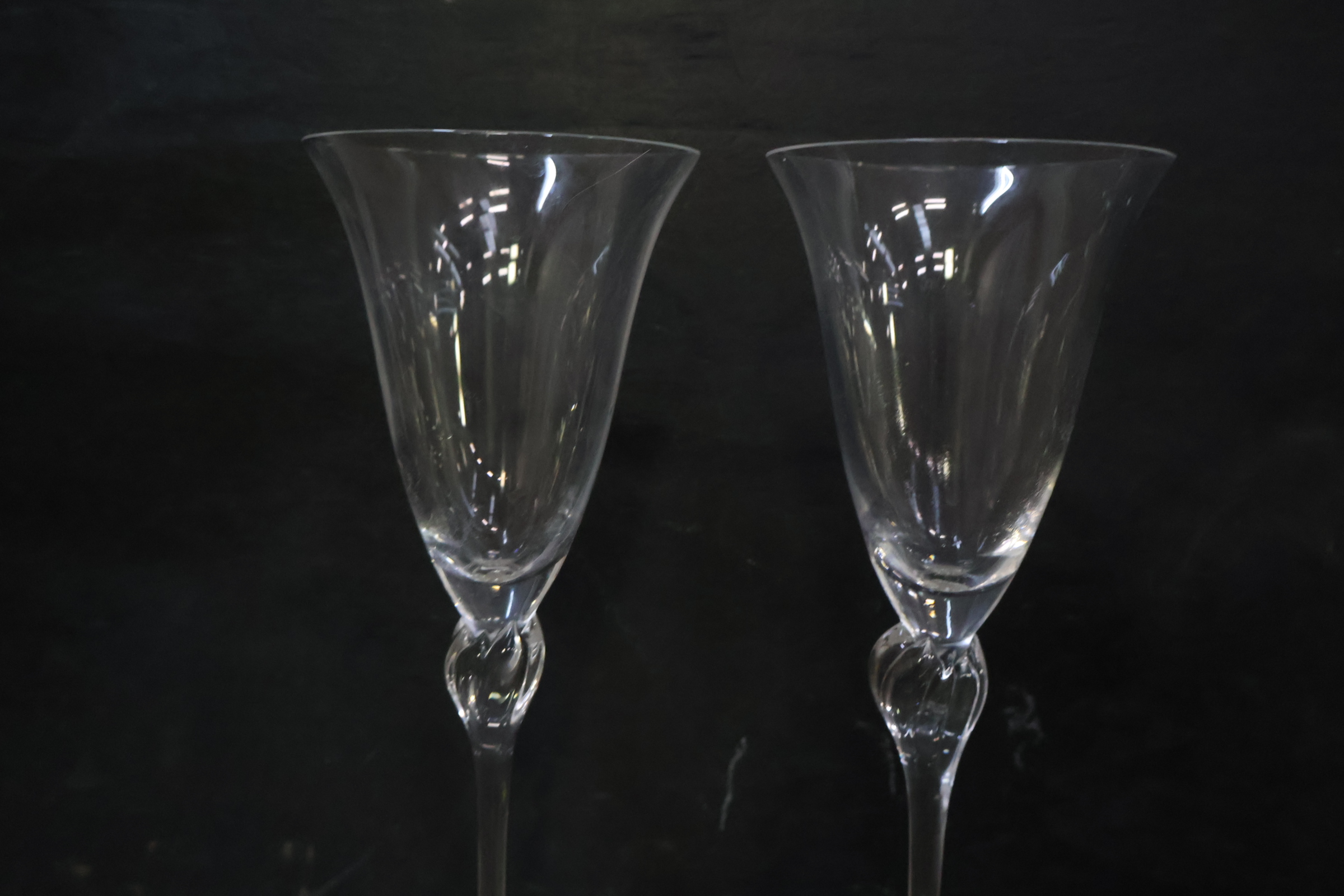 Glazen karaf met 5 bijpassende glazen' – foto 12 – kavel bij GSD Auctions, Zoeterwoude