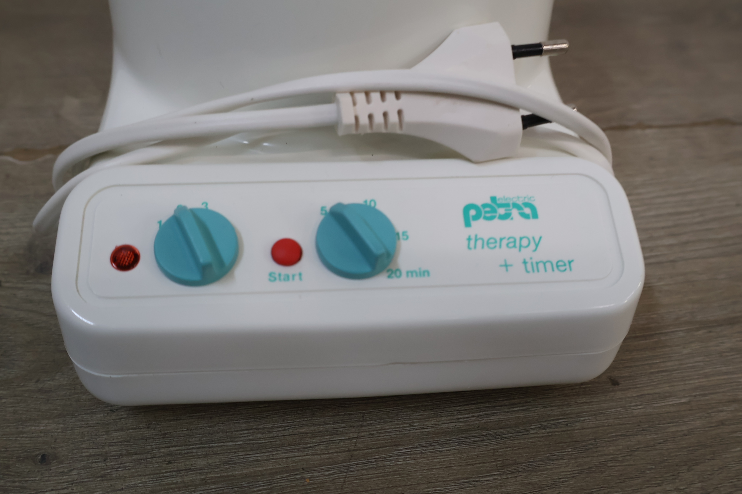Petra Electric Dampftherapiegerät stoombadapparaat' – foto 12 – kavel bij GSD Auctions, Zoeterwoude