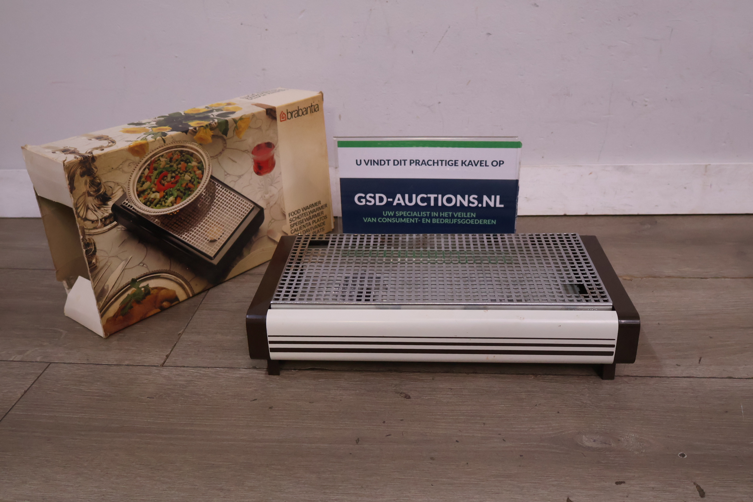 Brabantia schotelwarmer' – kavel bij GSD Auctions, Zoeterwoude