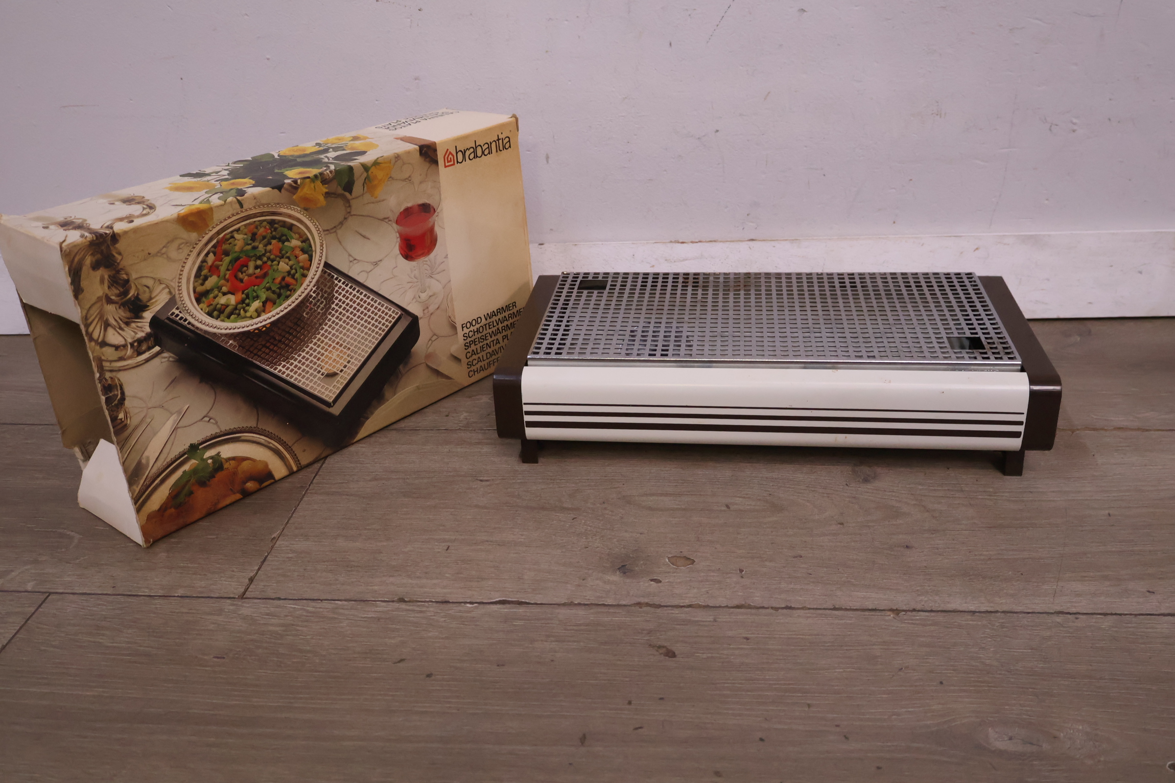Brabantia schotelwarmer' – foto 3 – kavel bij GSD Auctions, Zoeterwoude