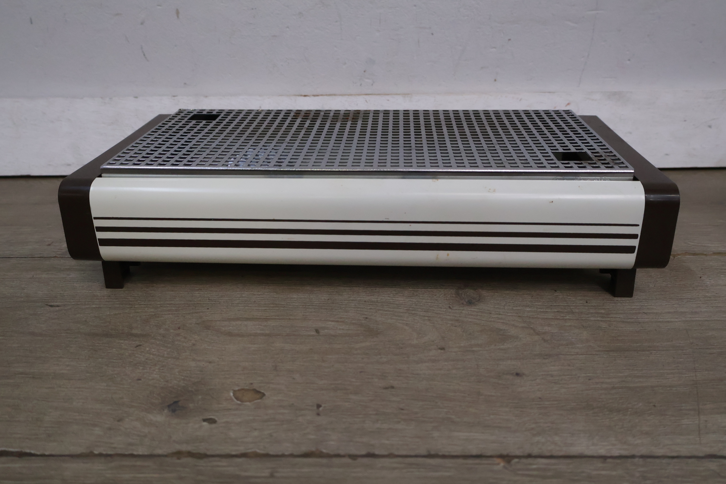 Brabantia schotelwarmer' – foto 6 – kavel bij GSD Auctions, Zoeterwoude