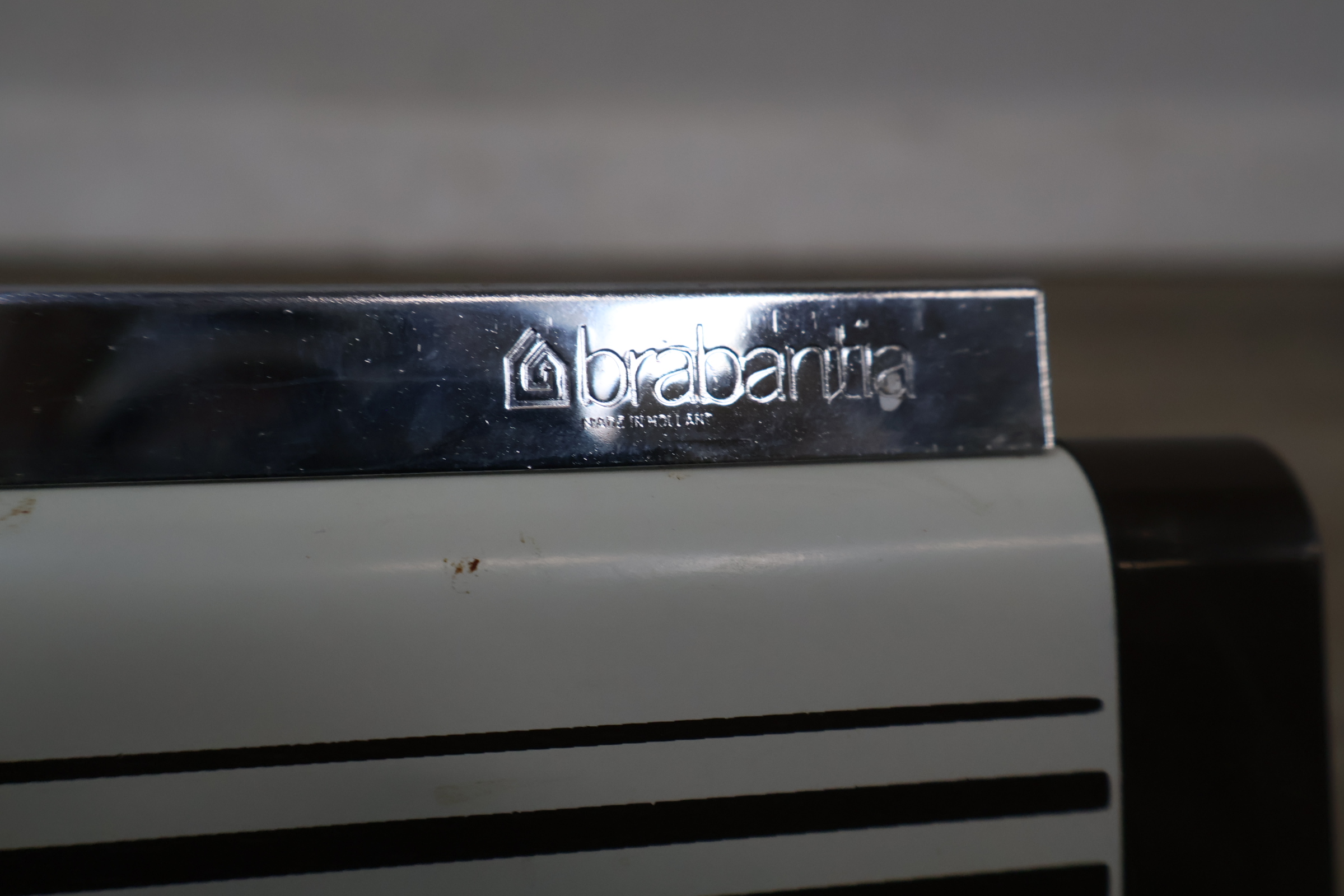 Brabantia schotelwarmer' – foto 11 – kavel bij GSD Auctions, Zoeterwoude