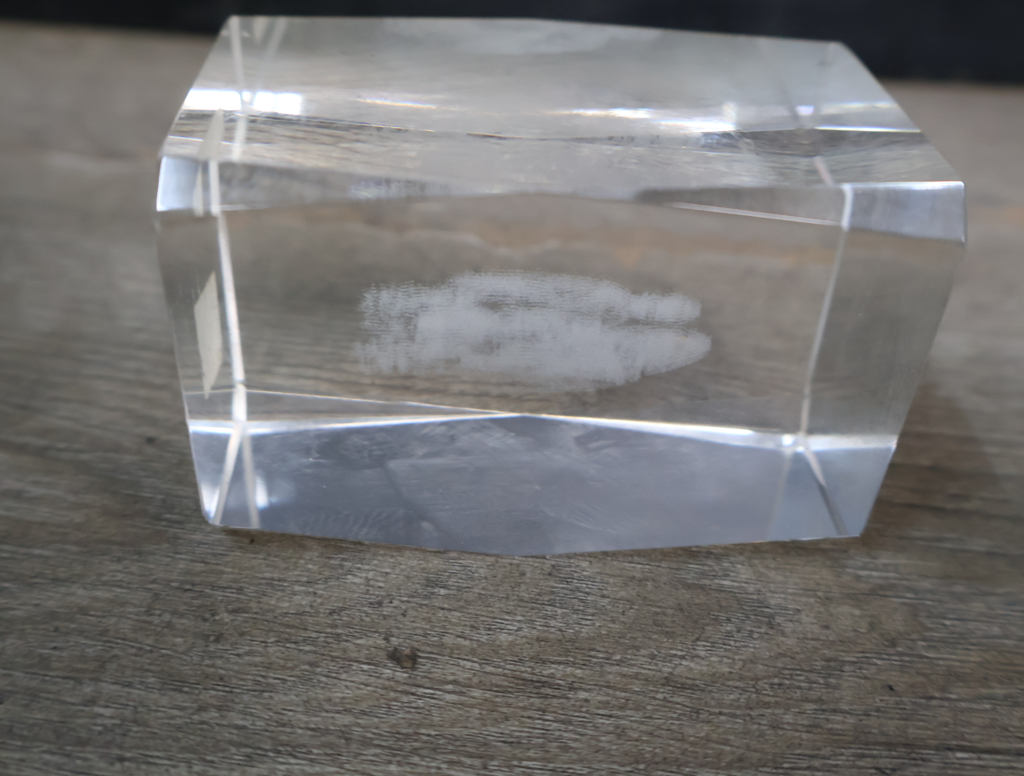 Set van 3 geëtste glazen beeldjes – foto 13 – kavel bij GSD Auctions, Zoeterwoude