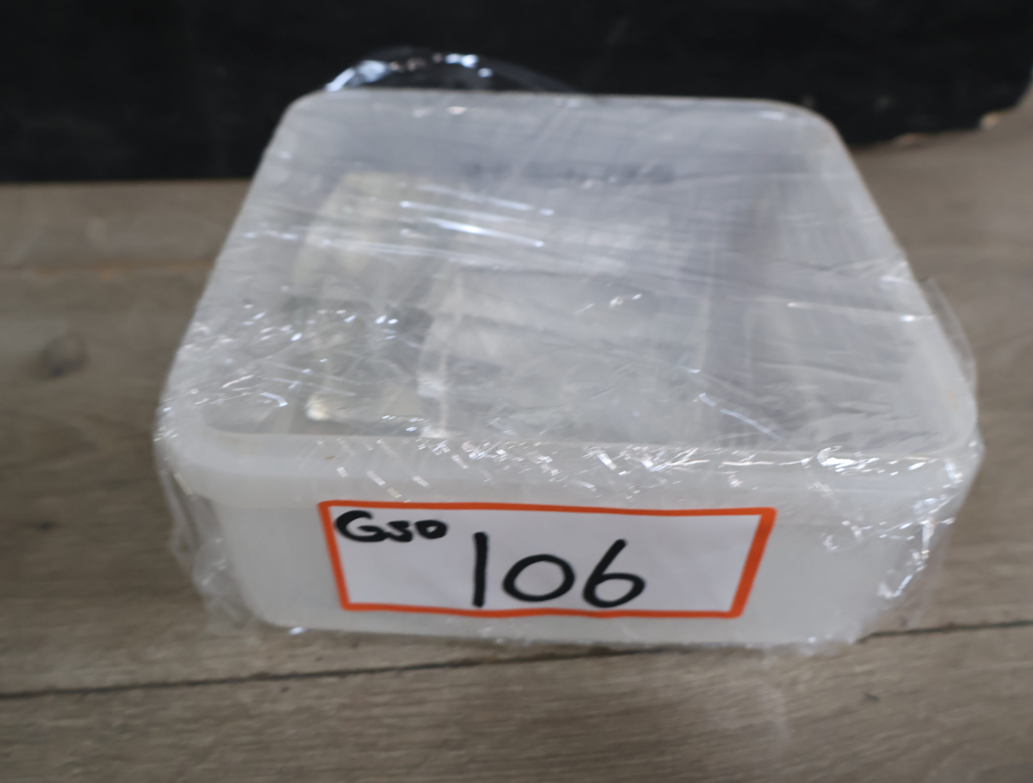 Set van 3 geëtste glazen beeldjes – foto 19 – kavel bij GSD Auctions, Zoeterwoude