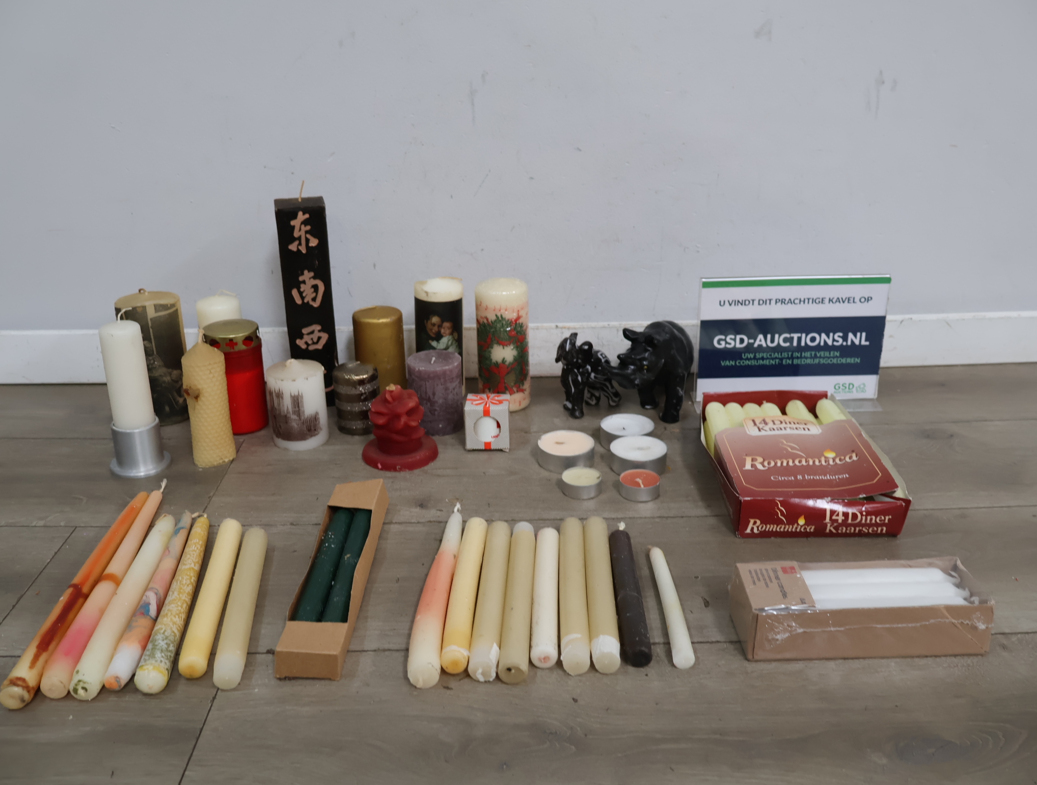 Set diverse kaarsen – kavel bij GSD Auctions, Zoeterwoude