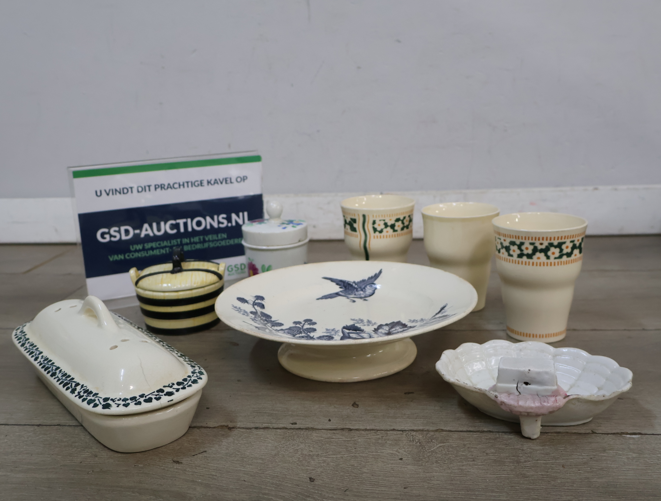 Set diverse keramiek en aardewerk – foto 2 – kavel bij GSD Auctions, Zoeterwoude