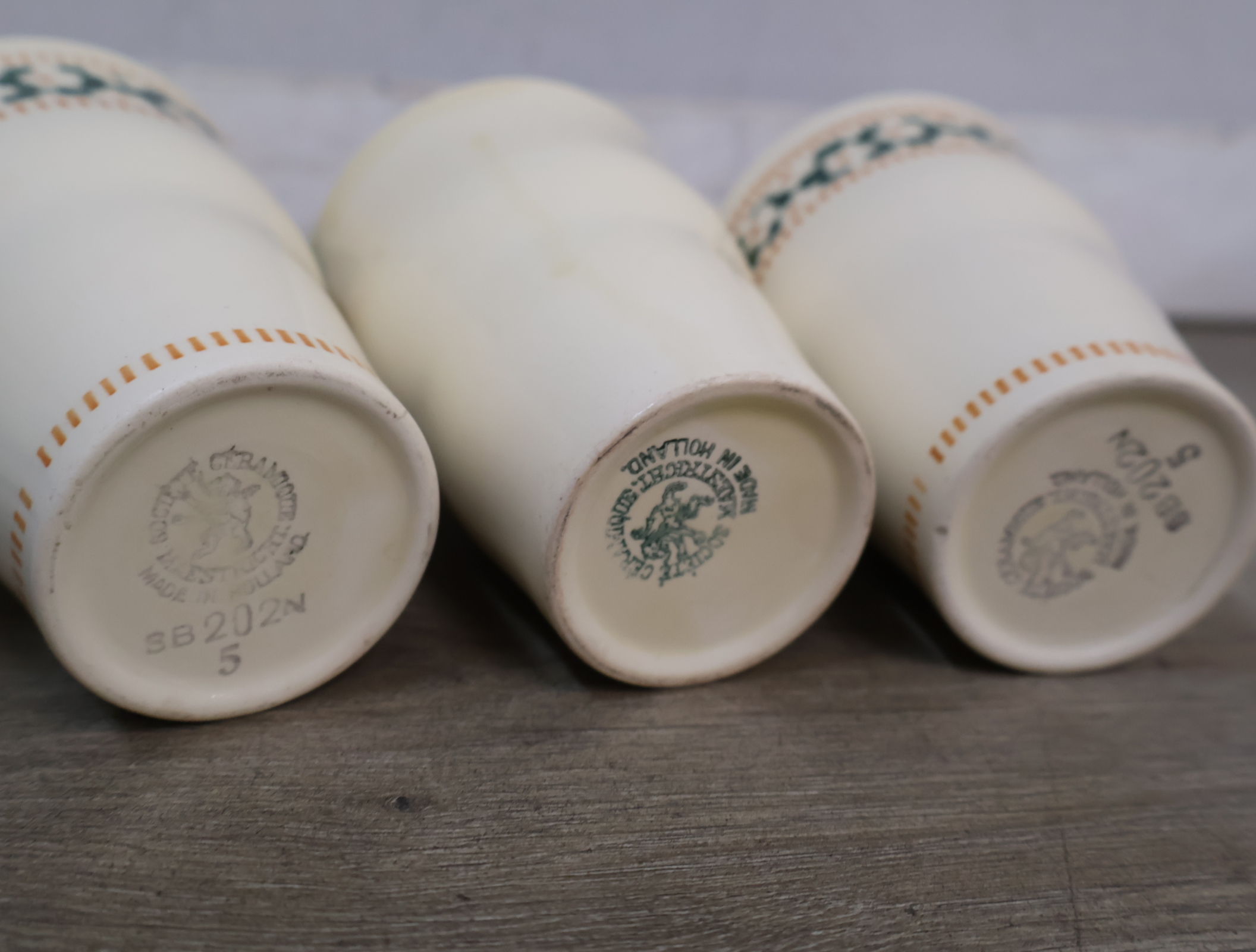 Set diverse keramiek en aardewerk – foto 8 – kavel bij GSD Auctions, Zoeterwoude