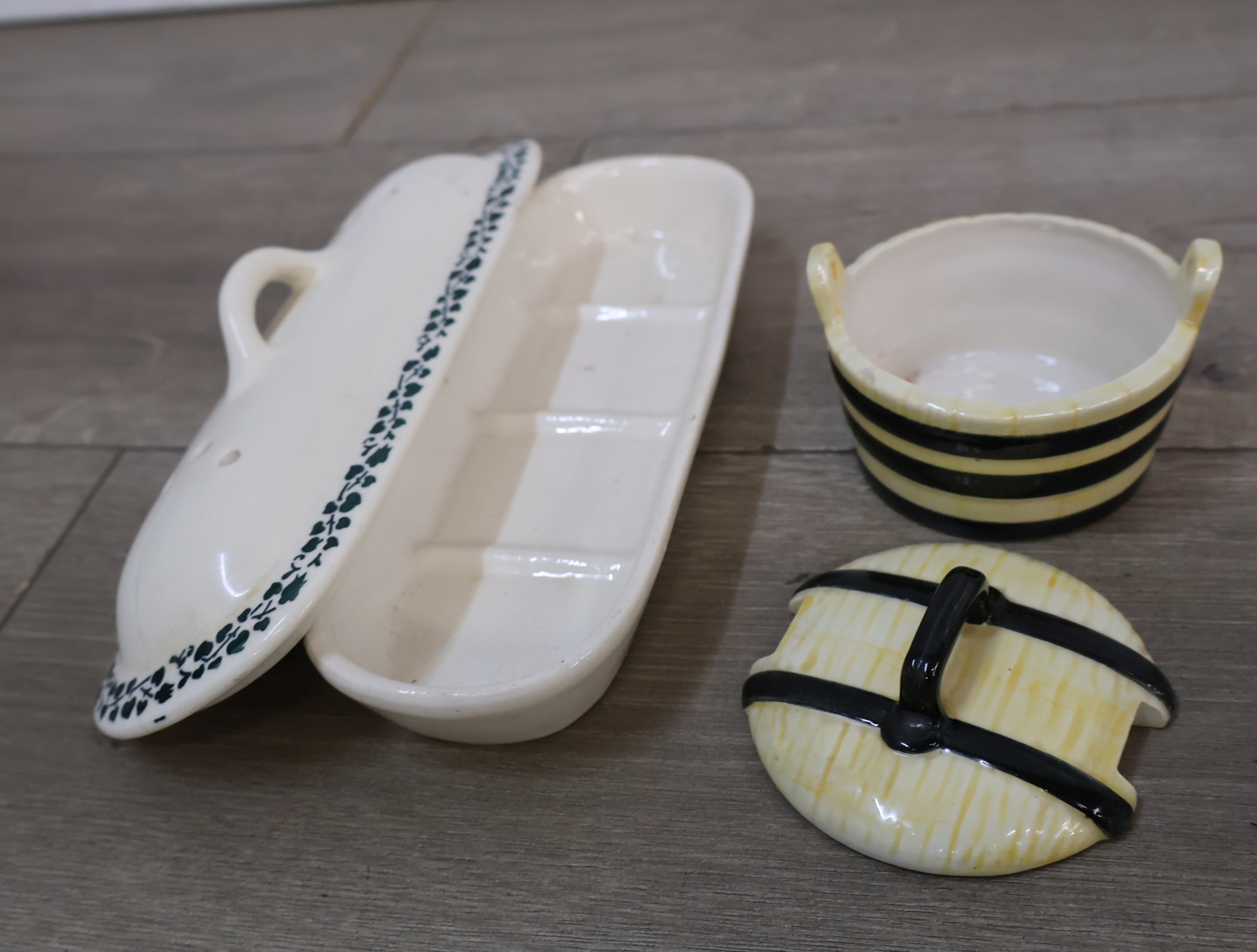 Set diverse keramiek en aardewerk – foto 11 – kavel bij GSD Auctions, Zoeterwoude