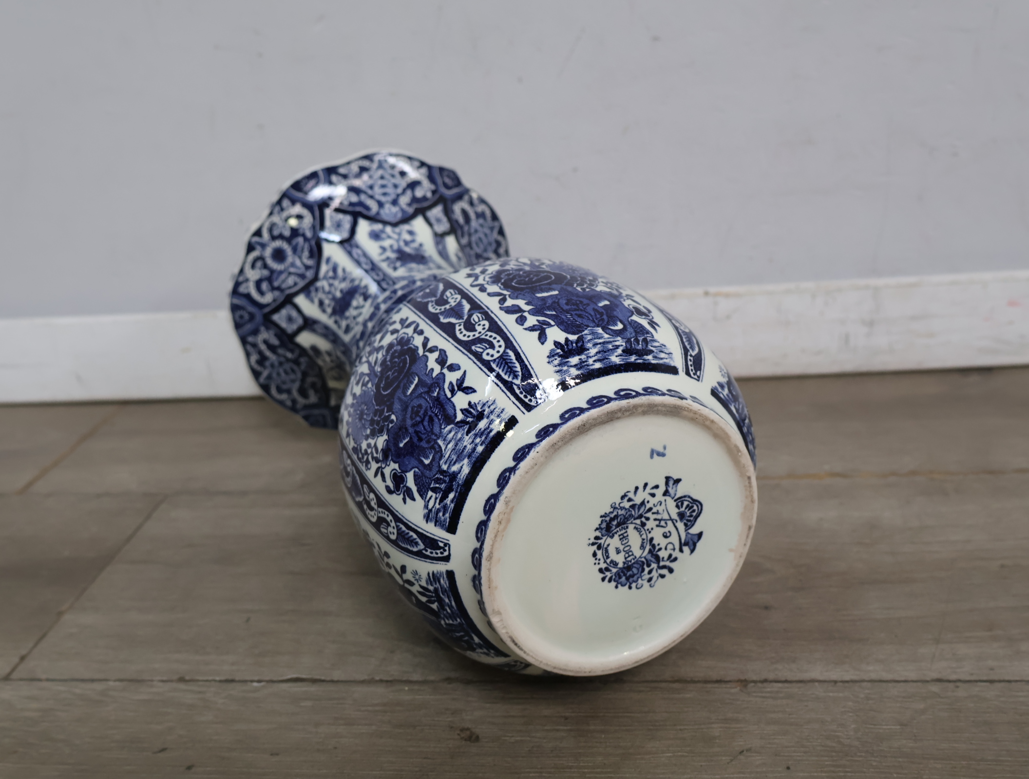 Porseleinen Vaas - Boch – foto 10 – kavel bij GSD Auctions, Zoeterwoude