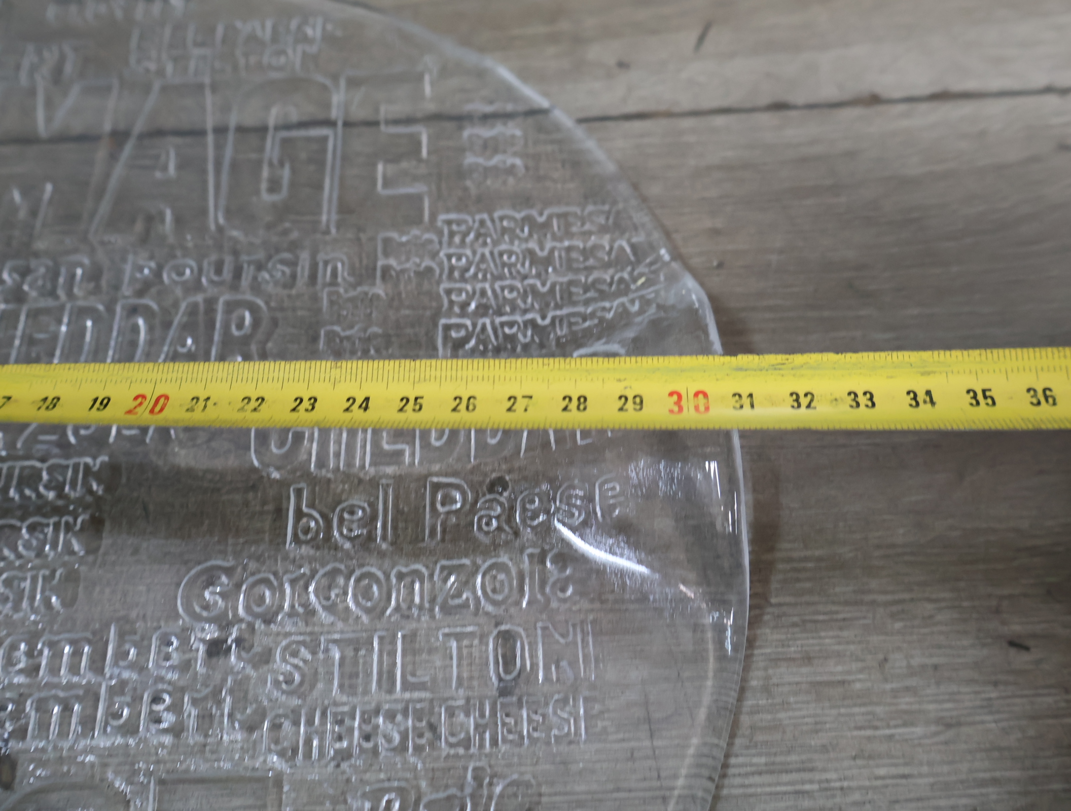 Set diverse wijnglazen en glazen kaasplanken – foto 18 – kavel bij GSD Auctions, Zoeterwoude