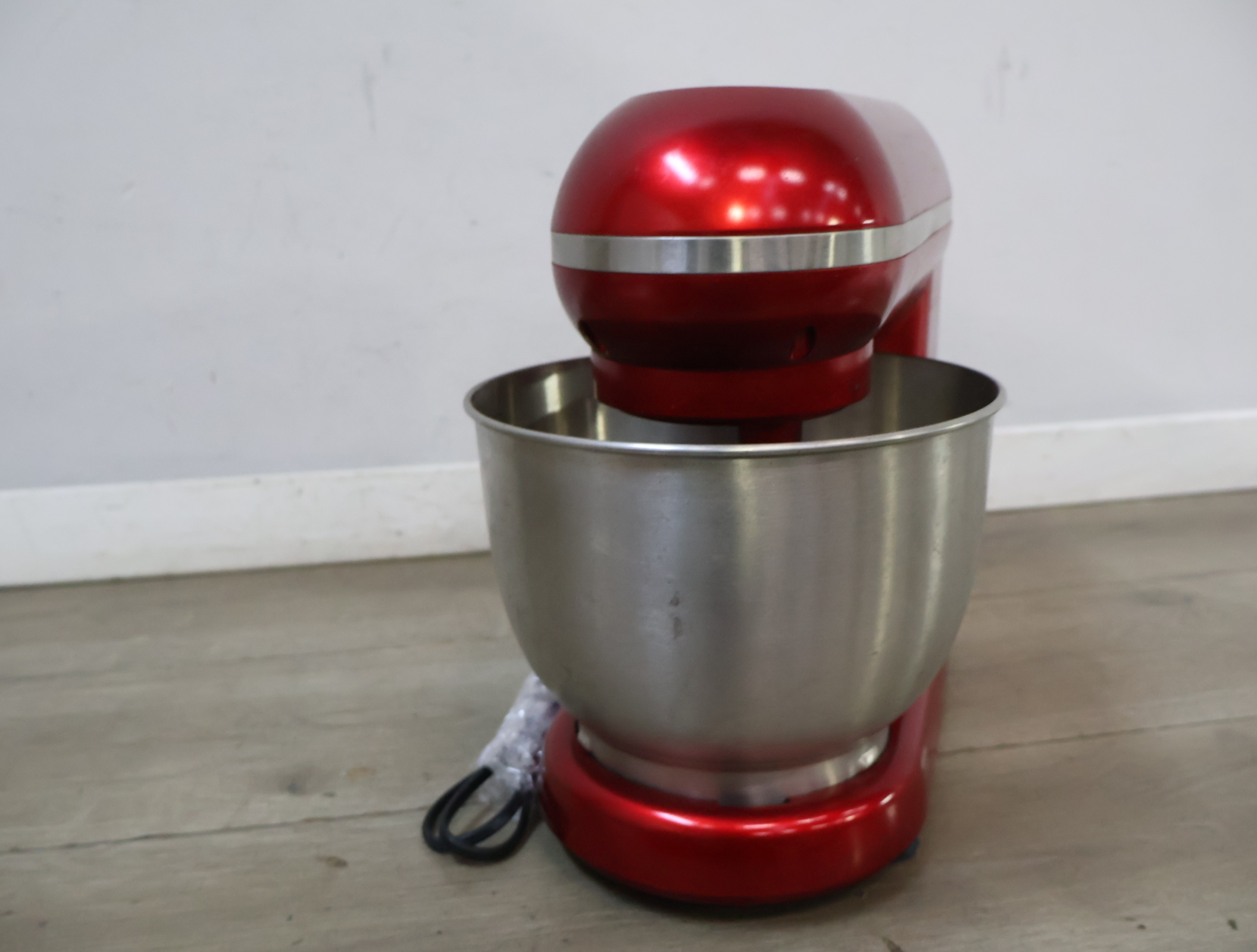 Bourgini keukenmixer met mengkom en hulpstukken – foto 9 – kavel bij GSD Auctions, Zoeterwoude