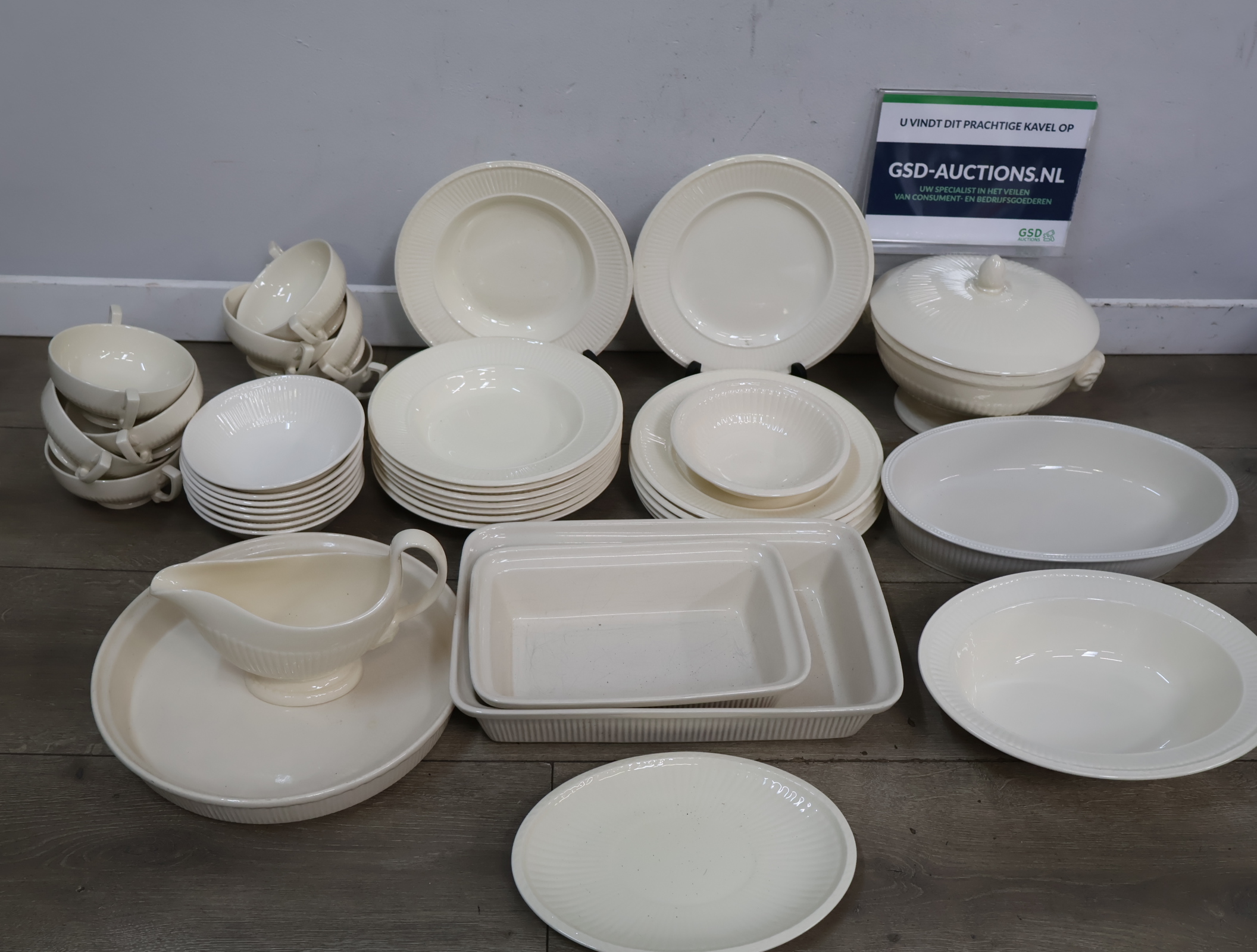 Groot Wedgwood Servies – kavel bij GSD Auctions, Zoeterwoude