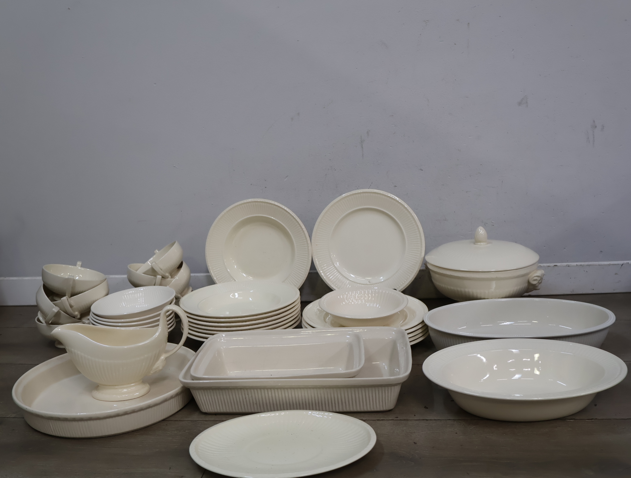 Groot Wedgwood Servies – foto 4 – kavel bij GSD Auctions, Zoeterwoude