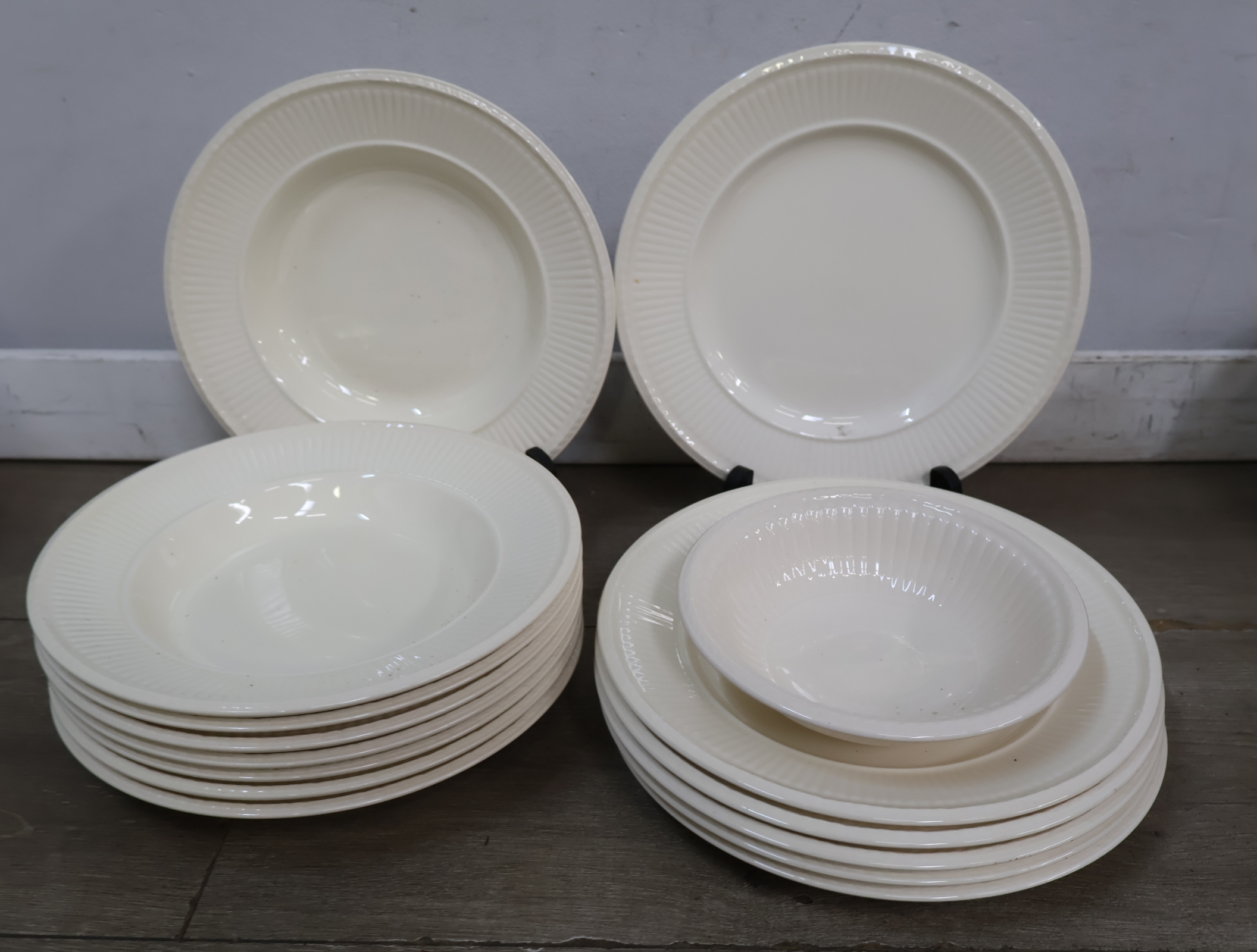 Groot Wedgwood Servies – foto 5 – kavel bij GSD Auctions, Zoeterwoude