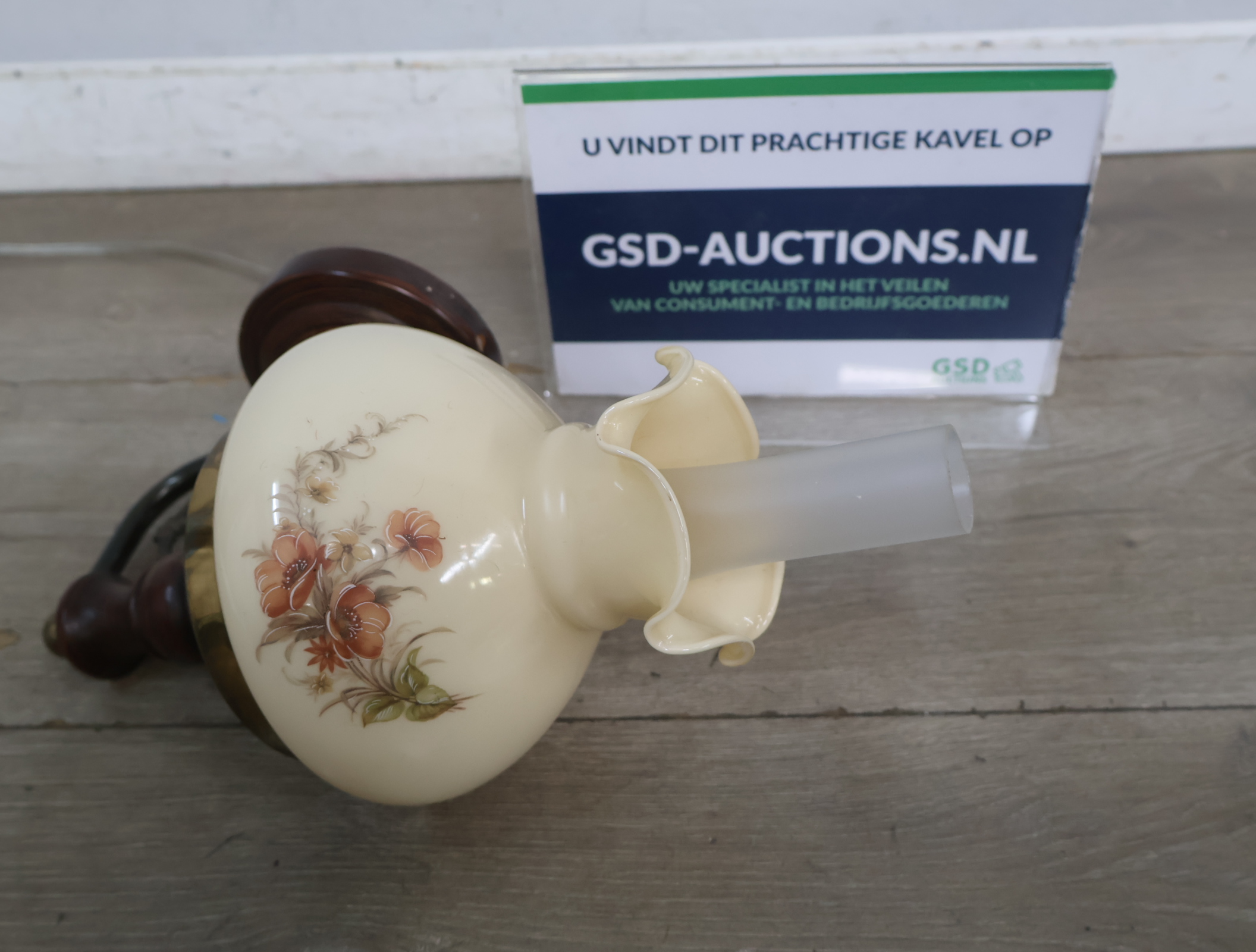 Vintage wandlamp met bloemenmotief – foto 2 – kavel bij GSD Auctions, Zoeterwoude