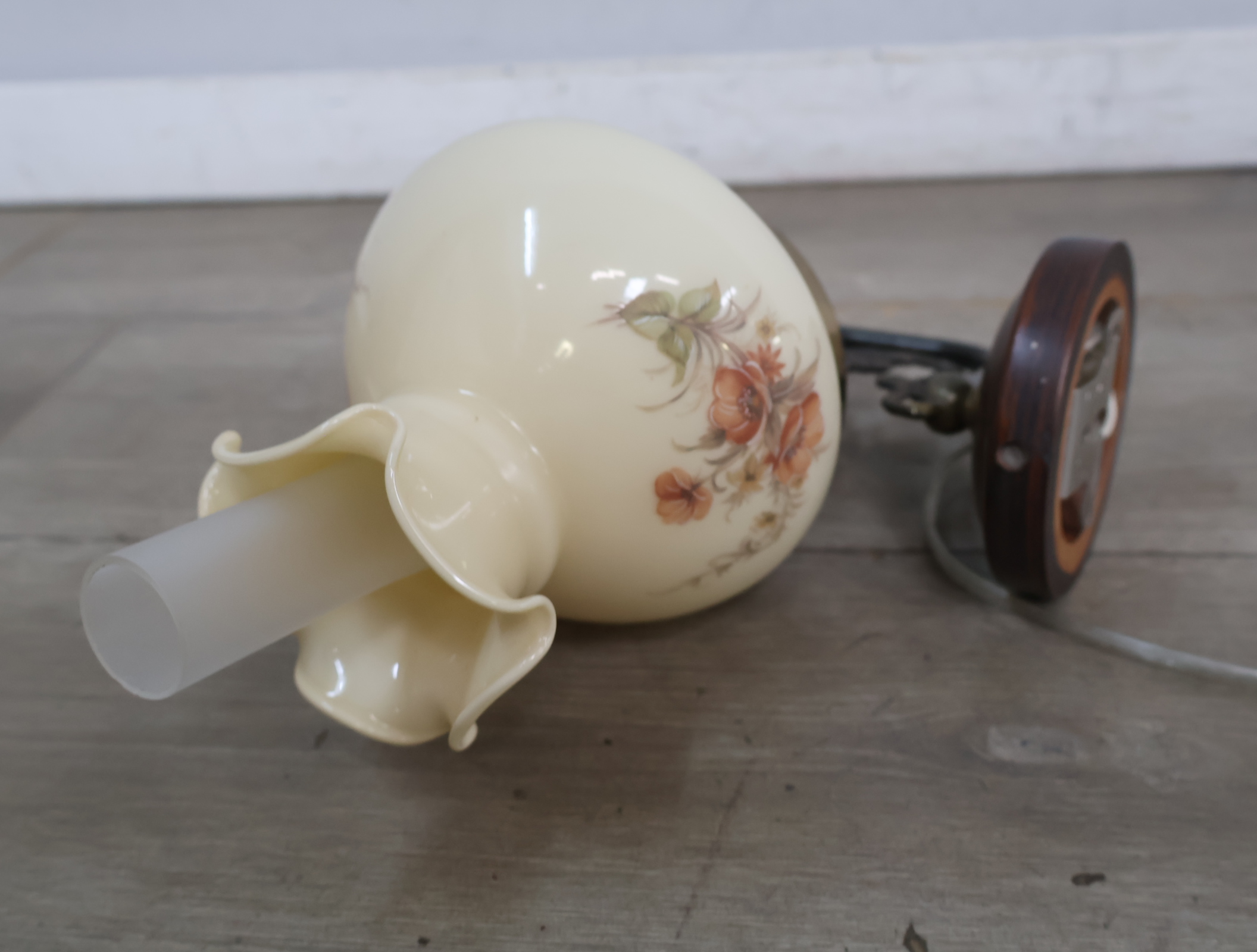 Vintage wandlamp met bloemenmotief – foto 6 – kavel bij GSD Auctions, Zoeterwoude