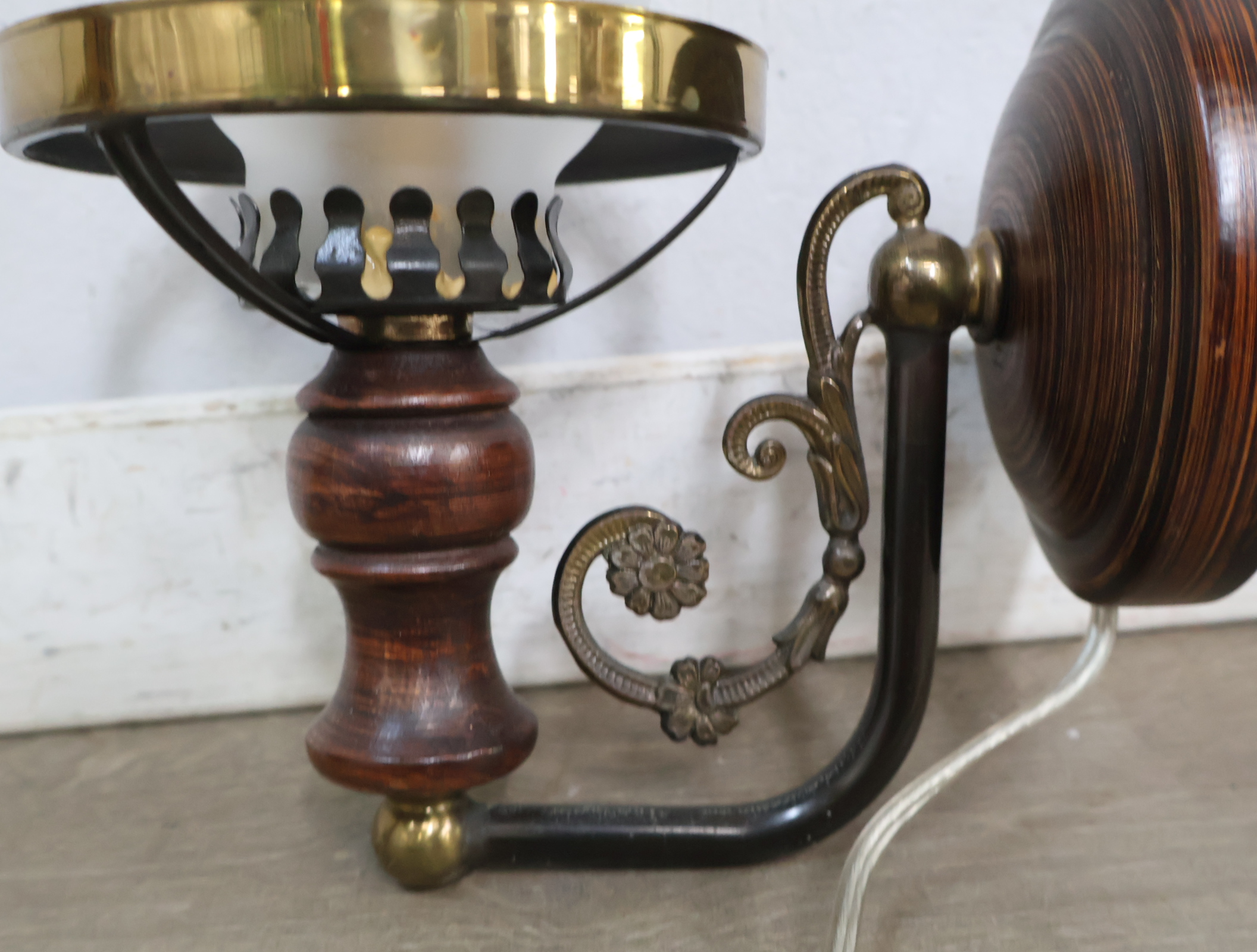 Vintage wandlamp met bloemenmotief – foto 11 – kavel bij GSD Auctions, Zoeterwoude