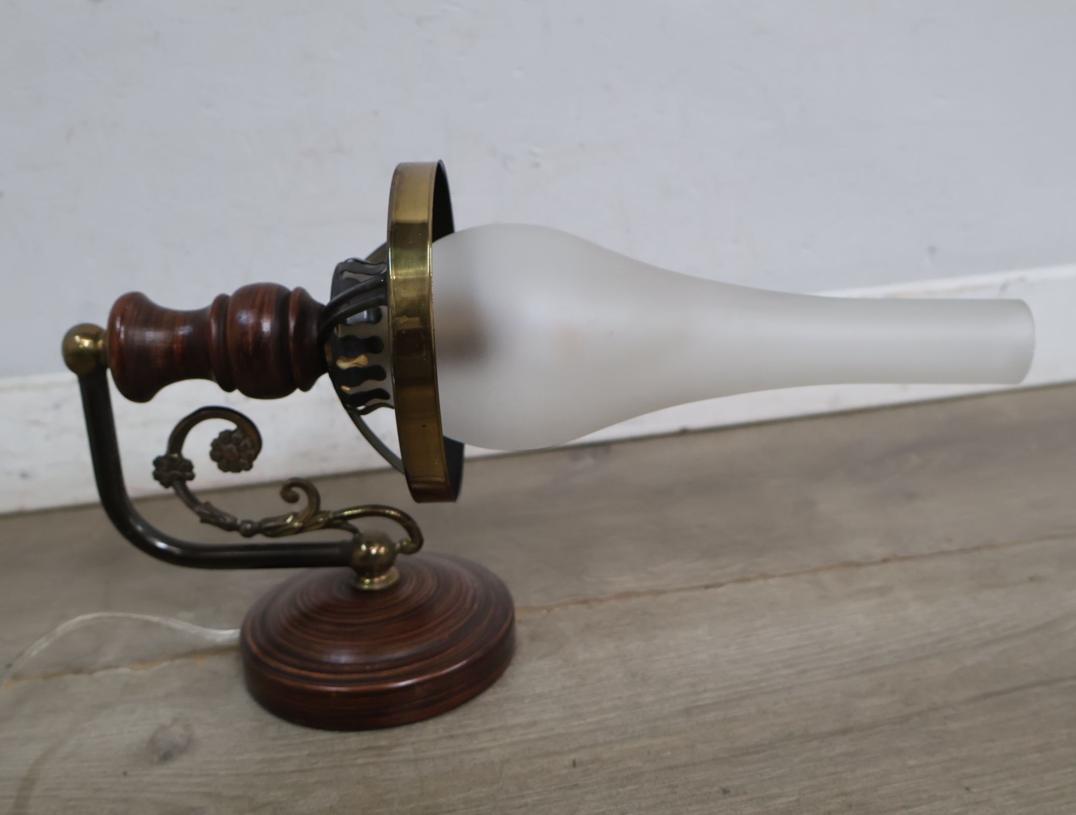 Vintage wandlamp met bloemenmotief – foto 12 – kavel bij GSD Auctions, Zoeterwoude