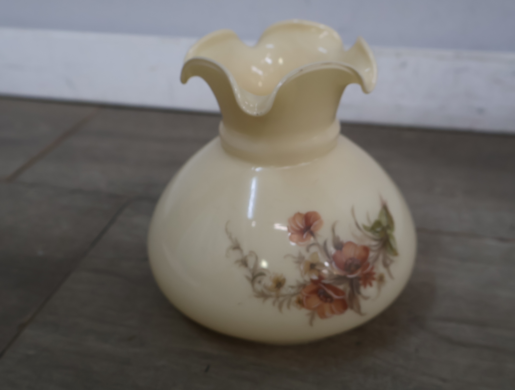 Vintage wandlamp met bloemenmotief – foto 13 – kavel bij GSD Auctions, Zoeterwoude