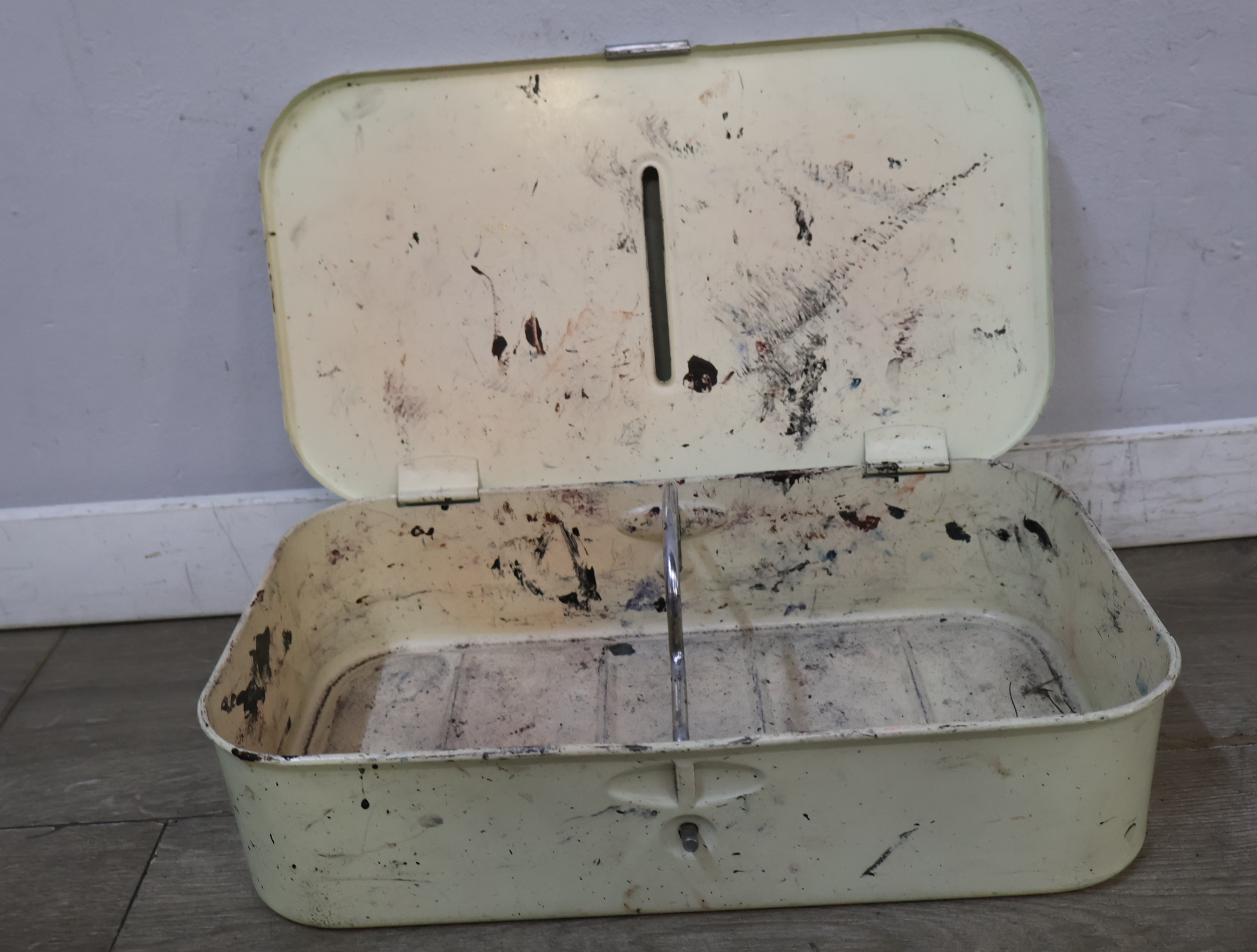 Brabantia Poetsmiddelen Doos – foto 12 – kavel bij GSD Auctions, Zoeterwoude