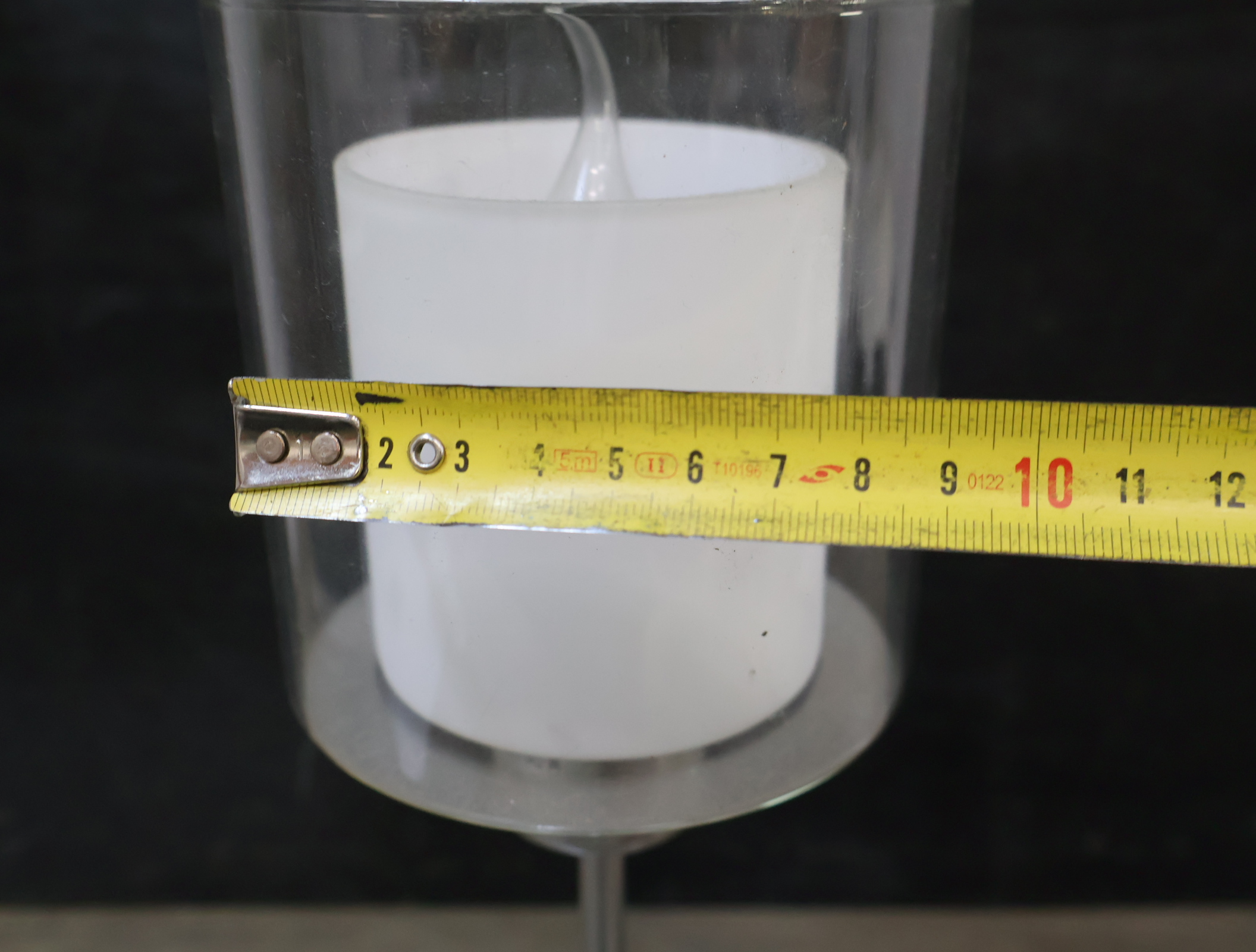 Moderne tafellamp met glazen kap – foto 19 – kavel bij GSD Auctions, Zoeterwoude