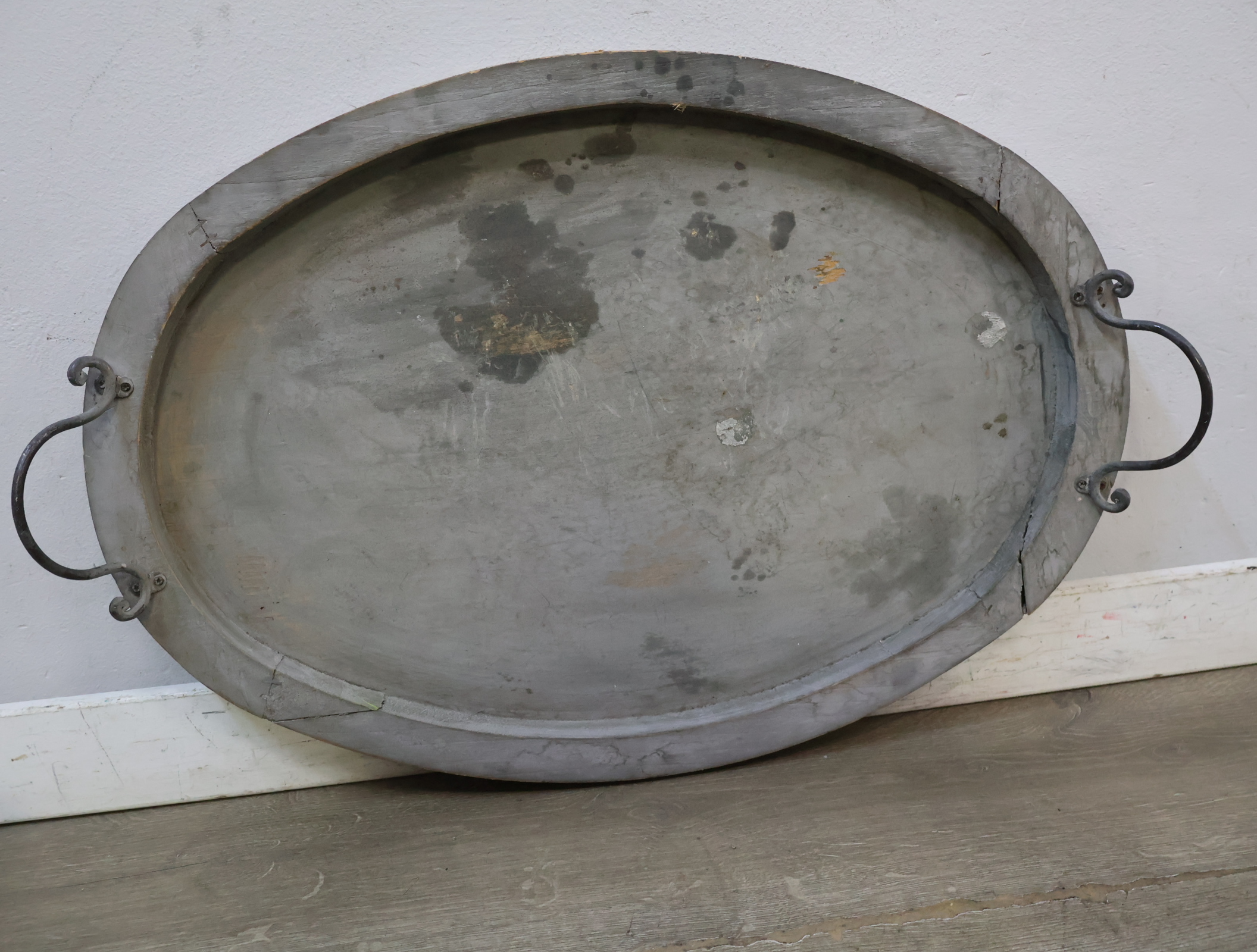 Set decoratieve vazen en dienblad – foto 12 – kavel bij GSD Auctions, Zoeterwoude