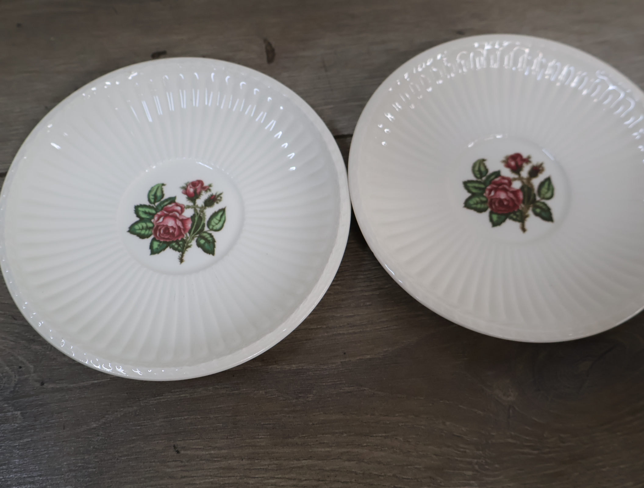 Wedgwood Servies - 'Moss Rose' – foto 7 – kavel bij GSD Auctions, Zoeterwoude