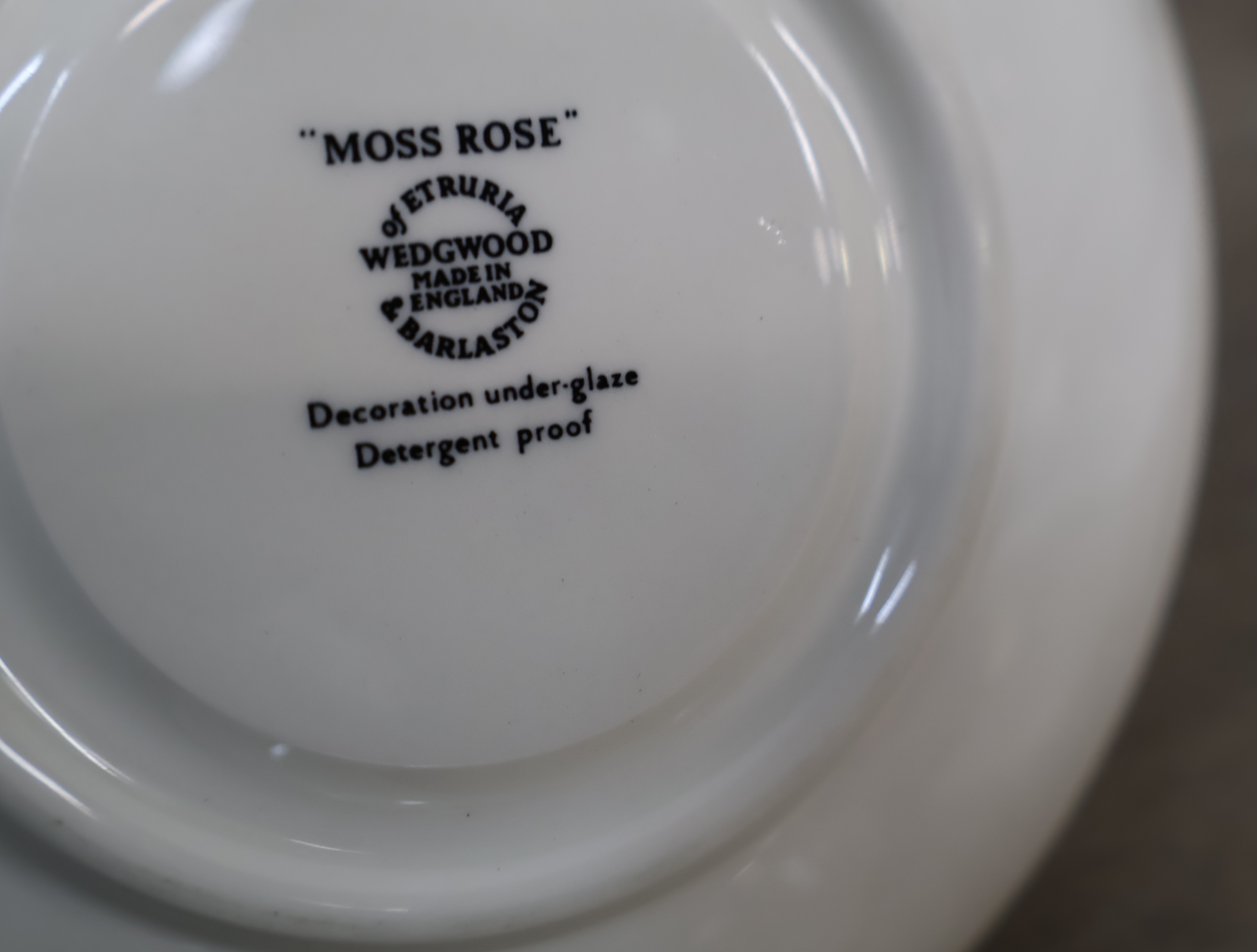Wedgwood Servies - 'Moss Rose' – foto 11 – kavel bij GSD Auctions, Zoeterwoude