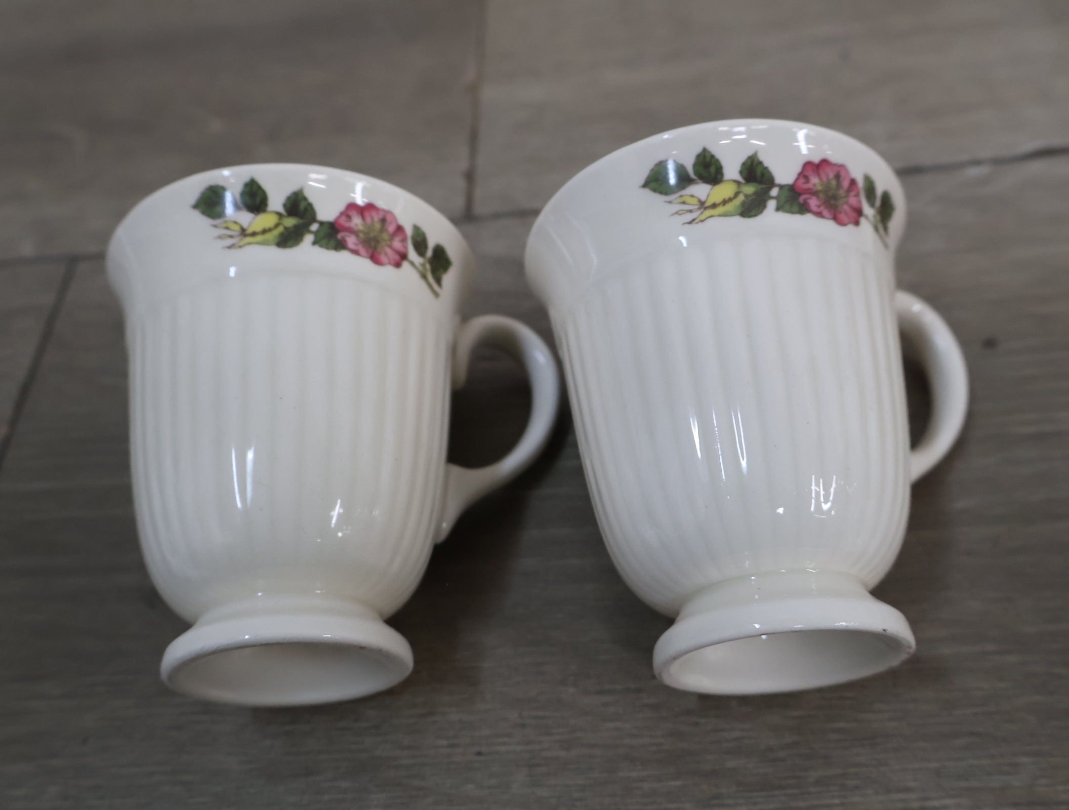 Wedgwood Servies - 'Moss Rose' – foto 15 – kavel bij GSD Auctions, Zoeterwoude