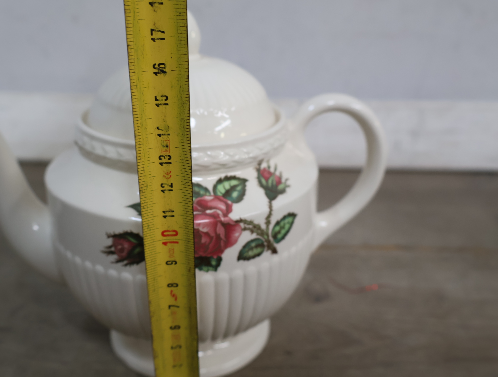 Wedgwood Servies - 'Moss Rose' – foto 25 – kavel bij GSD Auctions, Zoeterwoude
