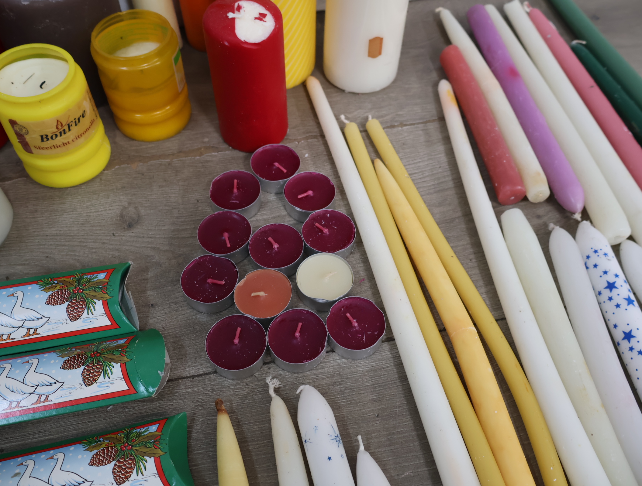 Grote Verzameling Kaarsen – foto 11 – kavel bij GSD Auctions, Zoeterwoude