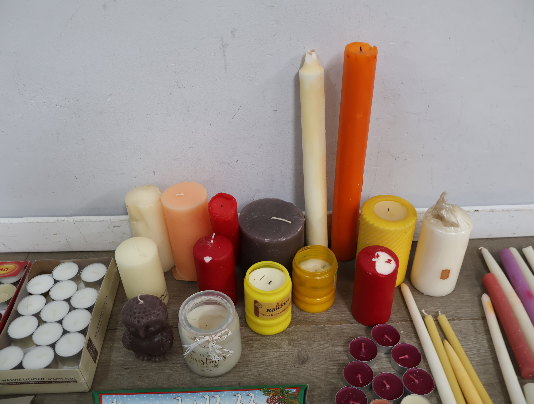 Grote Verzameling Kaarsen – foto 12 – kavel bij GSD Auctions, Zoeterwoude