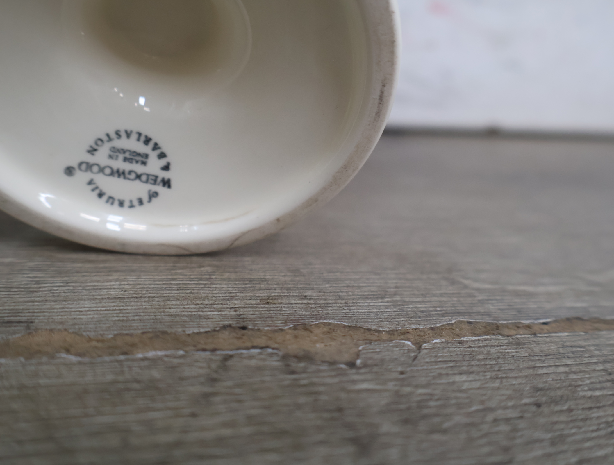 3 Wedgwood Vazen – foto 11 – kavel bij GSD Auctions, Zoeterwoude