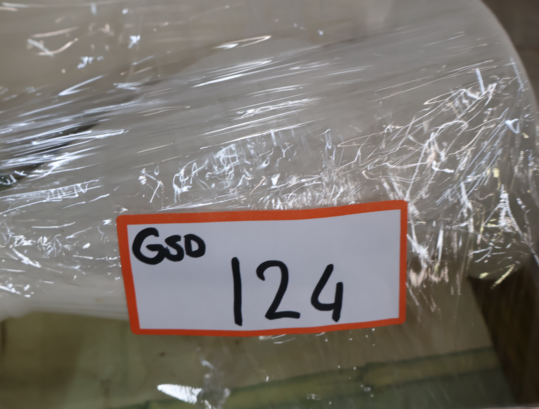 3 Wedgwood Vazen – foto 14 – kavel bij GSD Auctions, Zoeterwoude