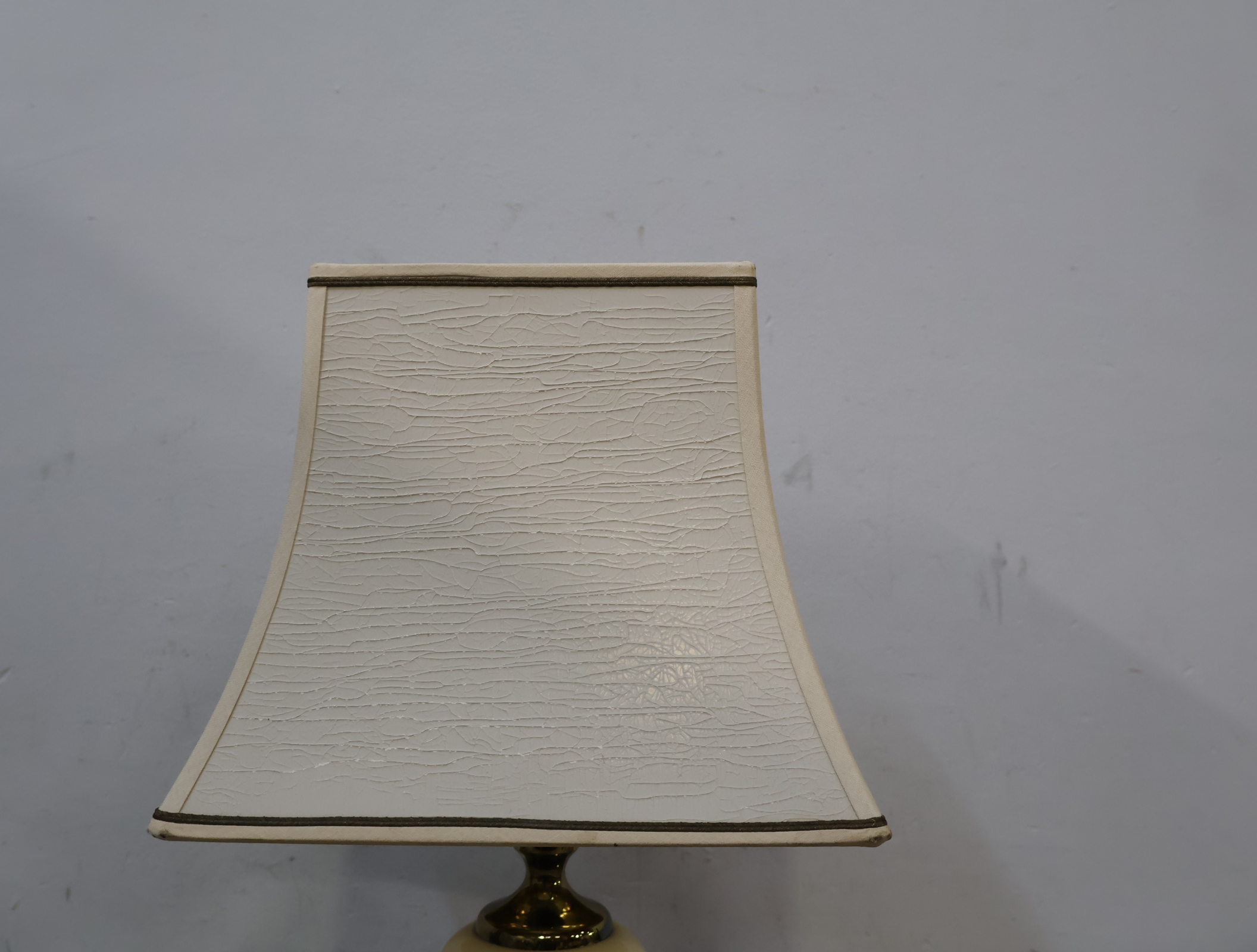 Tafellamp - Messing en gouden Accenten – foto 5 – kavel bij GSD Auctions, Zoeterwoude