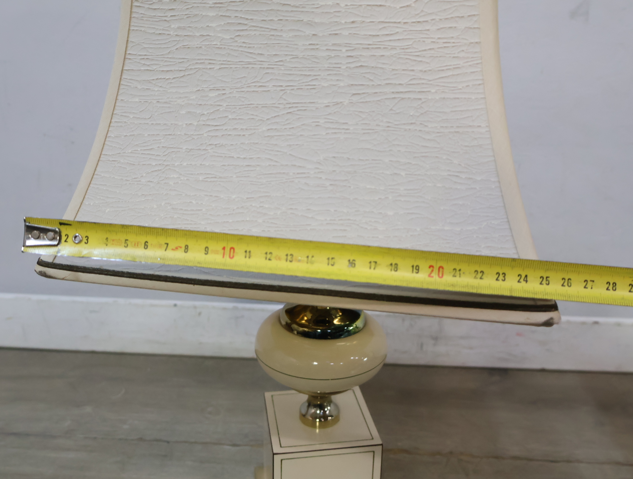 Tafellamp - Messing en gouden Accenten – foto 19 – kavel bij GSD Auctions, Zoeterwoude