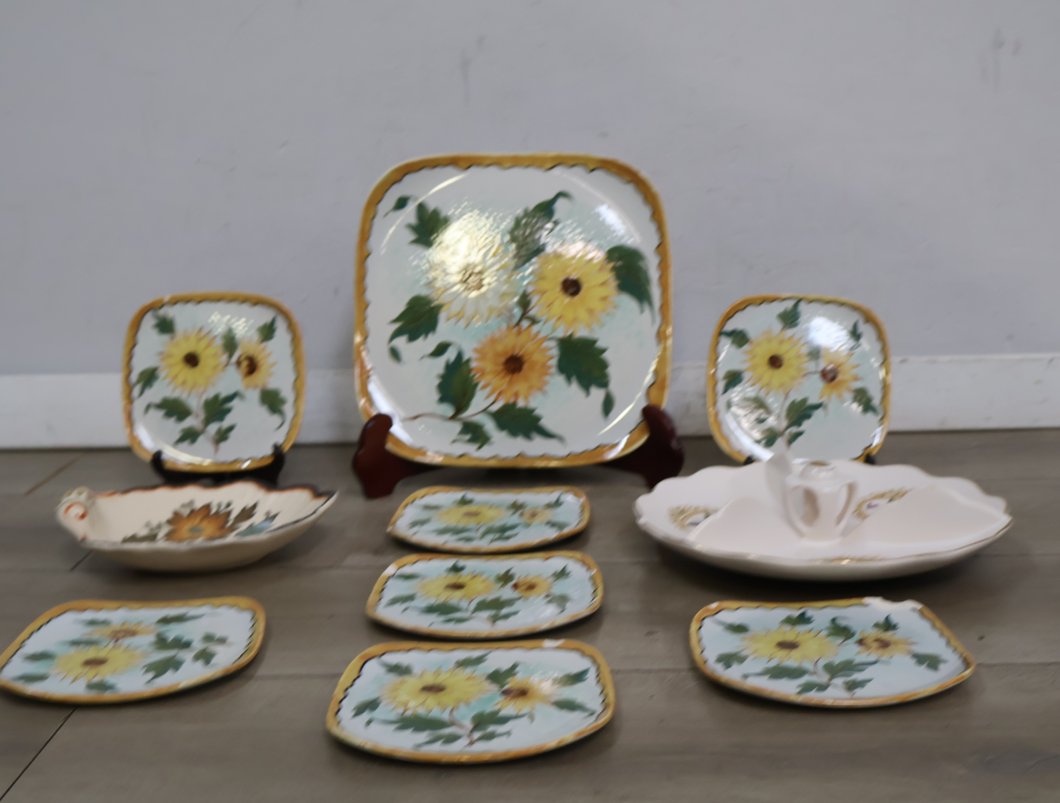 Flora Holland - Goudsplateel Servies – foto 5 – kavel bij GSD Auctions, Zoeterwoude