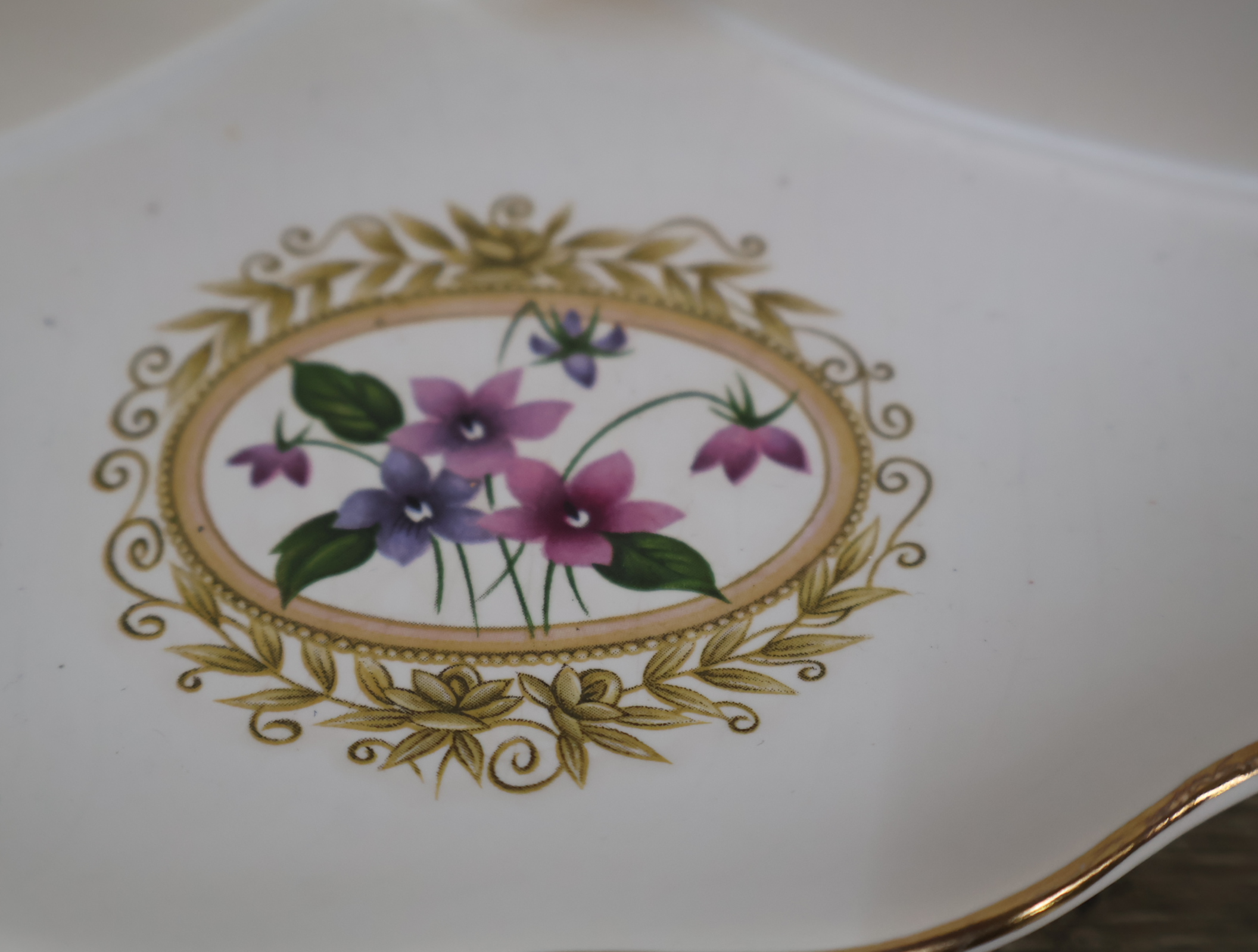 Flora Holland - Goudsplateel Servies – foto 16 – kavel bij GSD Auctions, Zoeterwoude