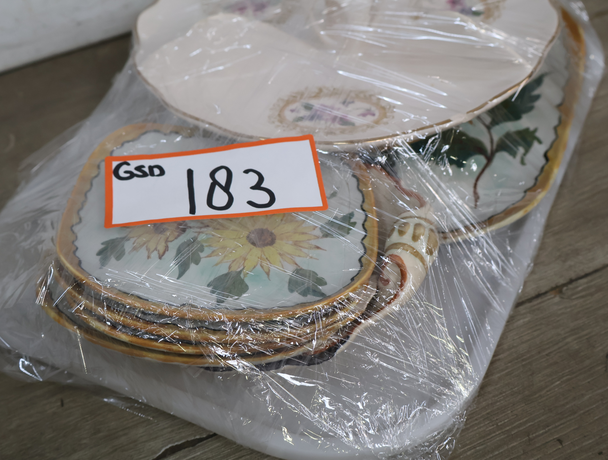 Flora Holland - Goudsplateel Servies – foto 28 – kavel bij GSD Auctions, Zoeterwoude