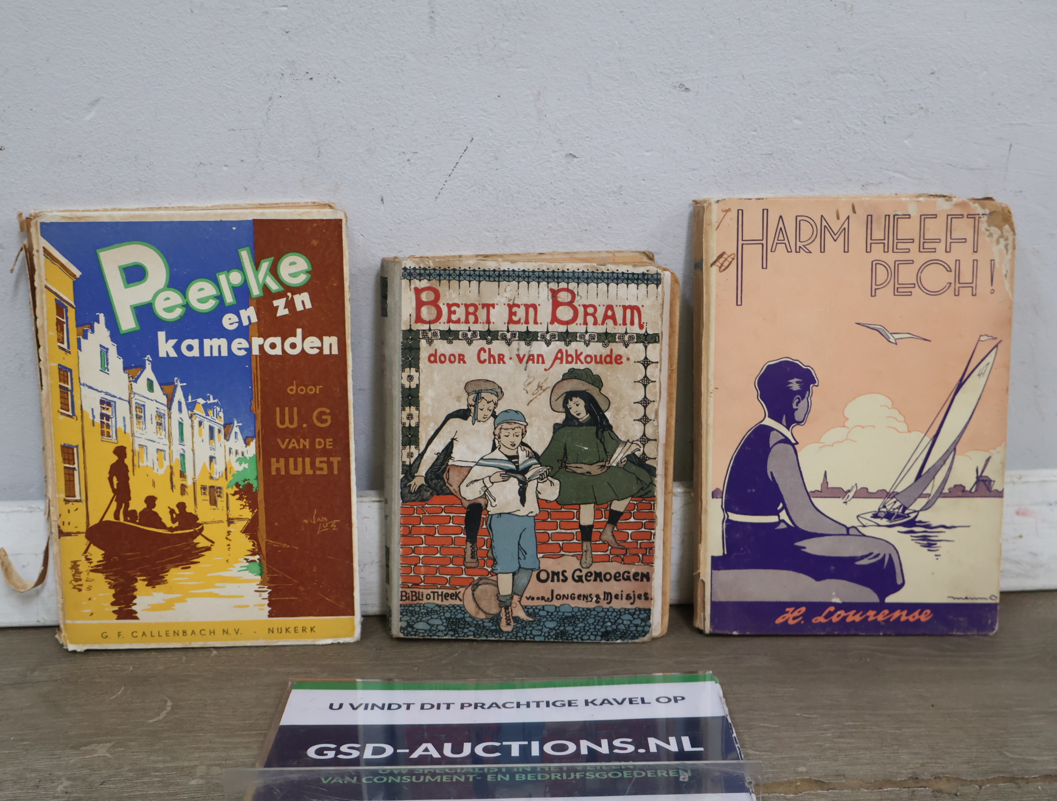 Drie vintage Nederlandse kinderboeken – foto 2 – kavel bij GSD Auctions, Zoeterwoude